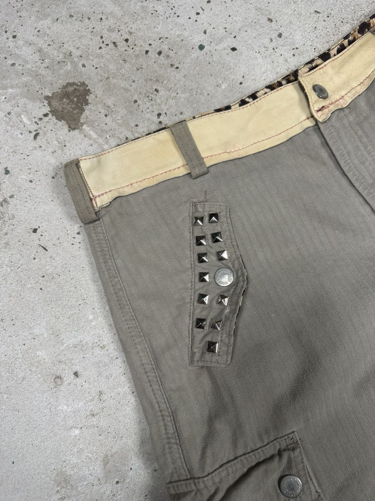 Dolce & Gabbana 2003 Dolce & Gabbana Baggy Loose Cargo Pants Studs Patched Size US 34 / EU 50 - 9 Thumbnail