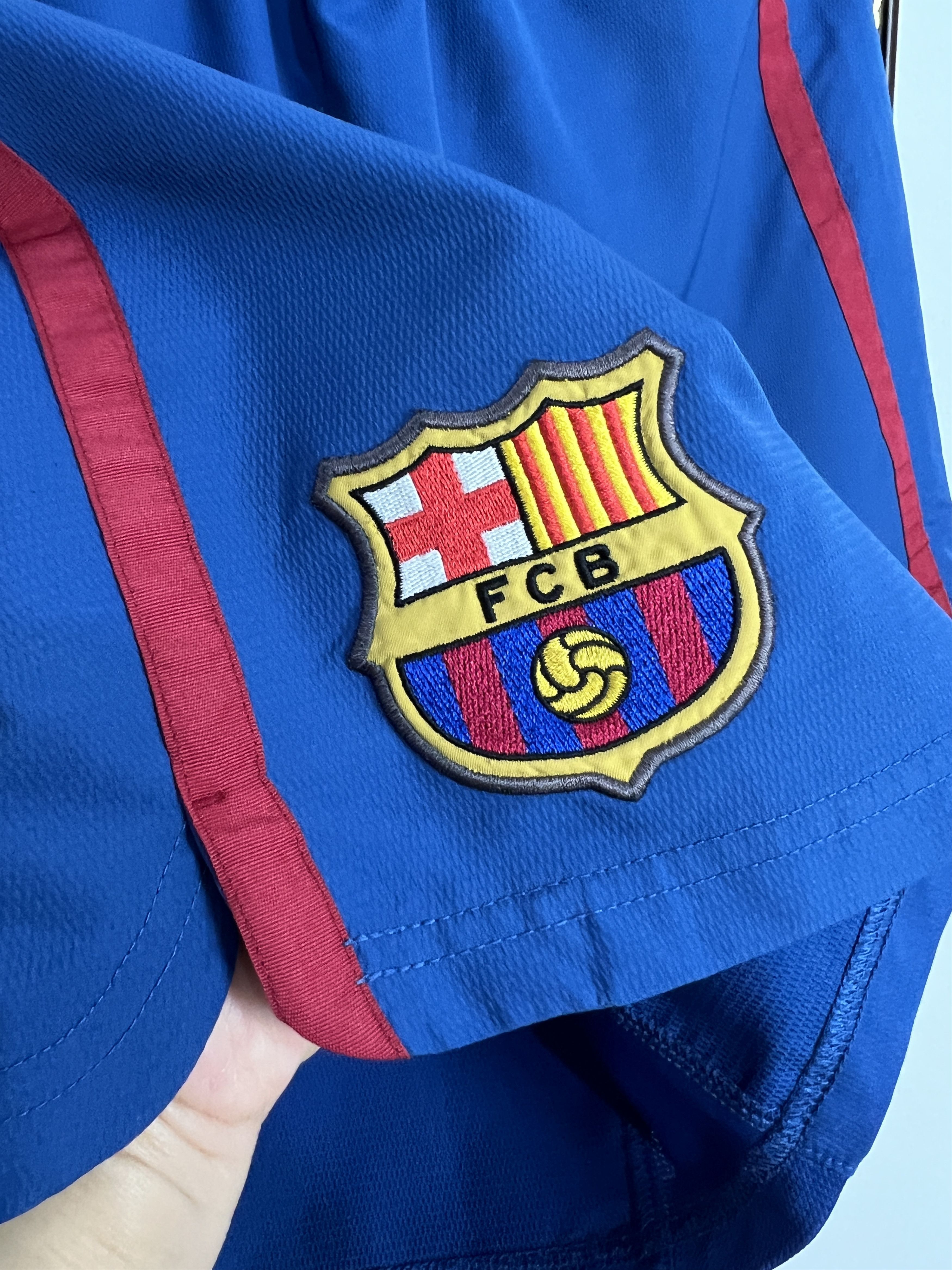 Nike Vintage Nike FC Barcelona Football Shorts Blue Soccer M Size US 32 / EU 48 - 2 Thumbnail