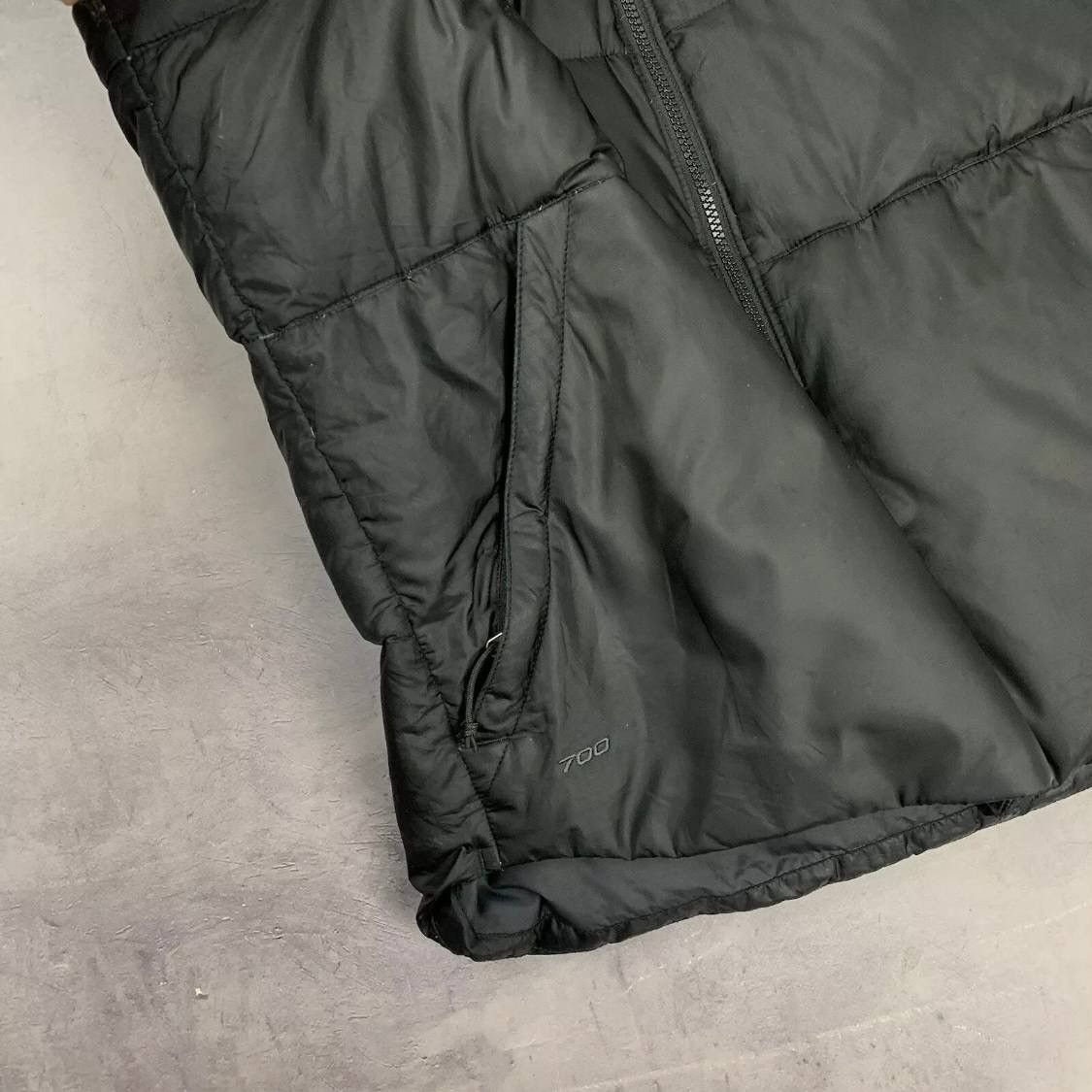 Other Vintage The North Face Puffer Vest 700 Black Size US L / EU 52-54 / 3 - 9 Thumbnail