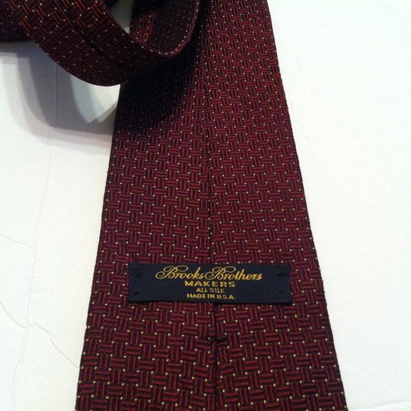 Brooks Brothers BROOKS BROTHERS MEN'S NEW BURGUNDY SILK TIE WIDTH: 3 3/4" Size ONE SIZE - 4 Thumbnail
