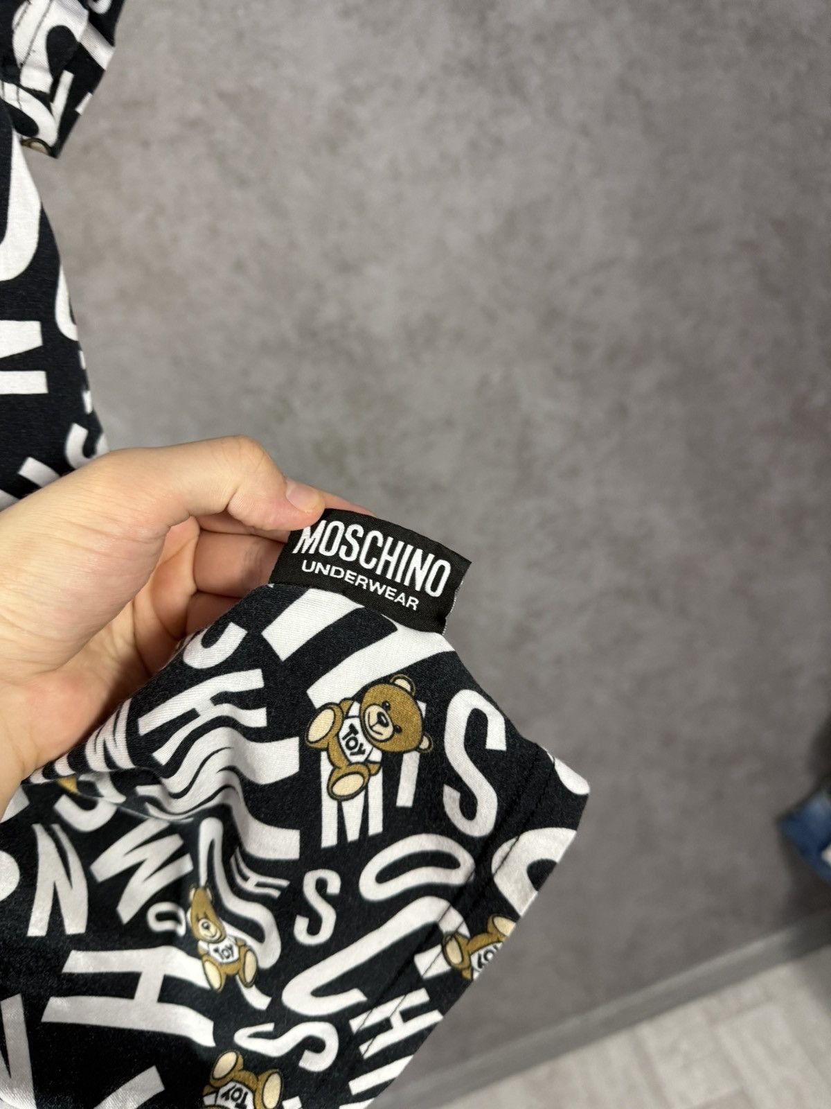 Moschino Moschino Toy luxury designer monogram tee Size US M / EU 48-50 / 2 - 3 Thumbnail