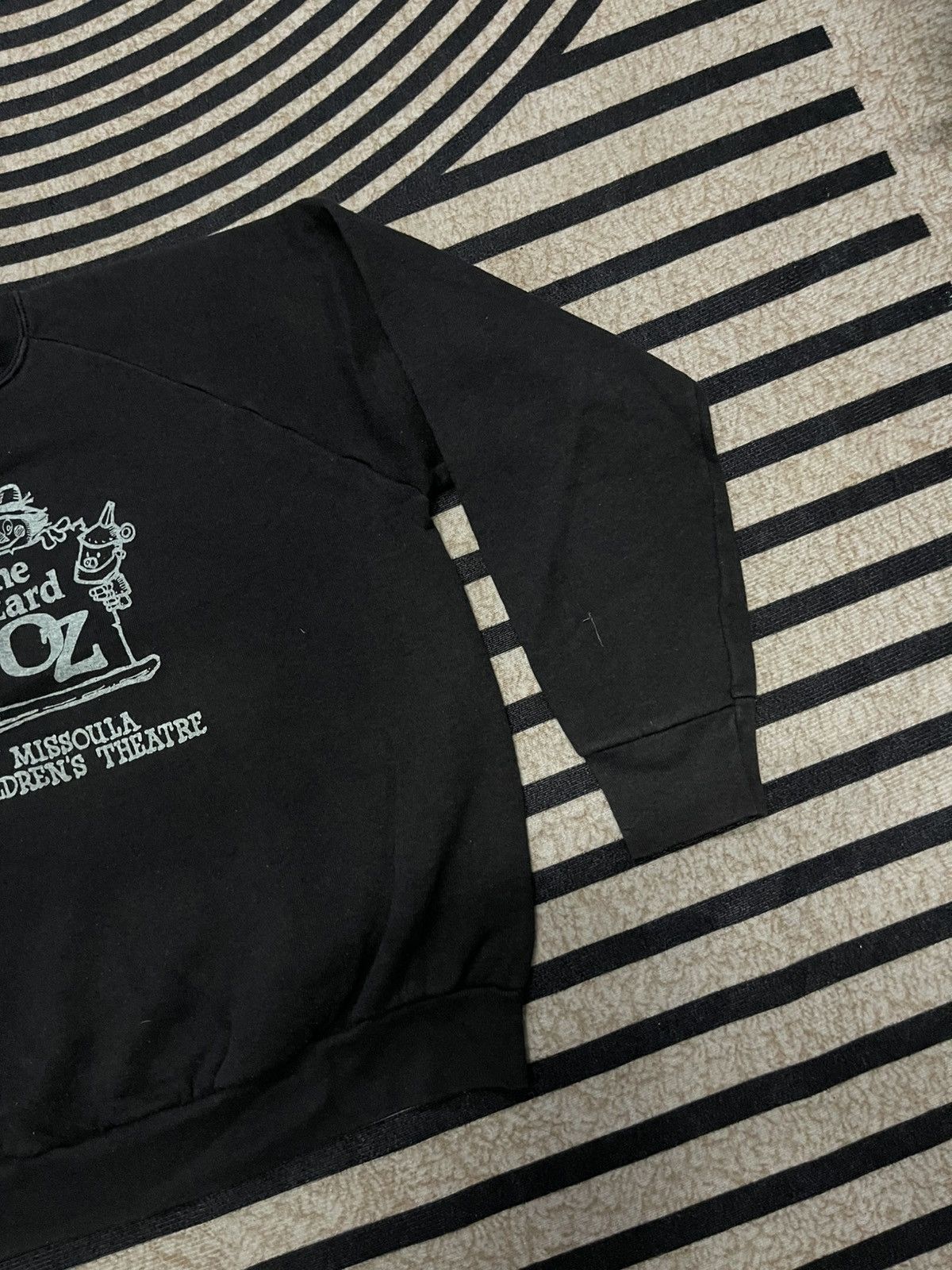 Disney 90s THE WIZARD OF OZ THEATRE SWEATSHIRT NICELY FADED Size M / US 6-8 / IT 42-44 - 3 Thumbnail