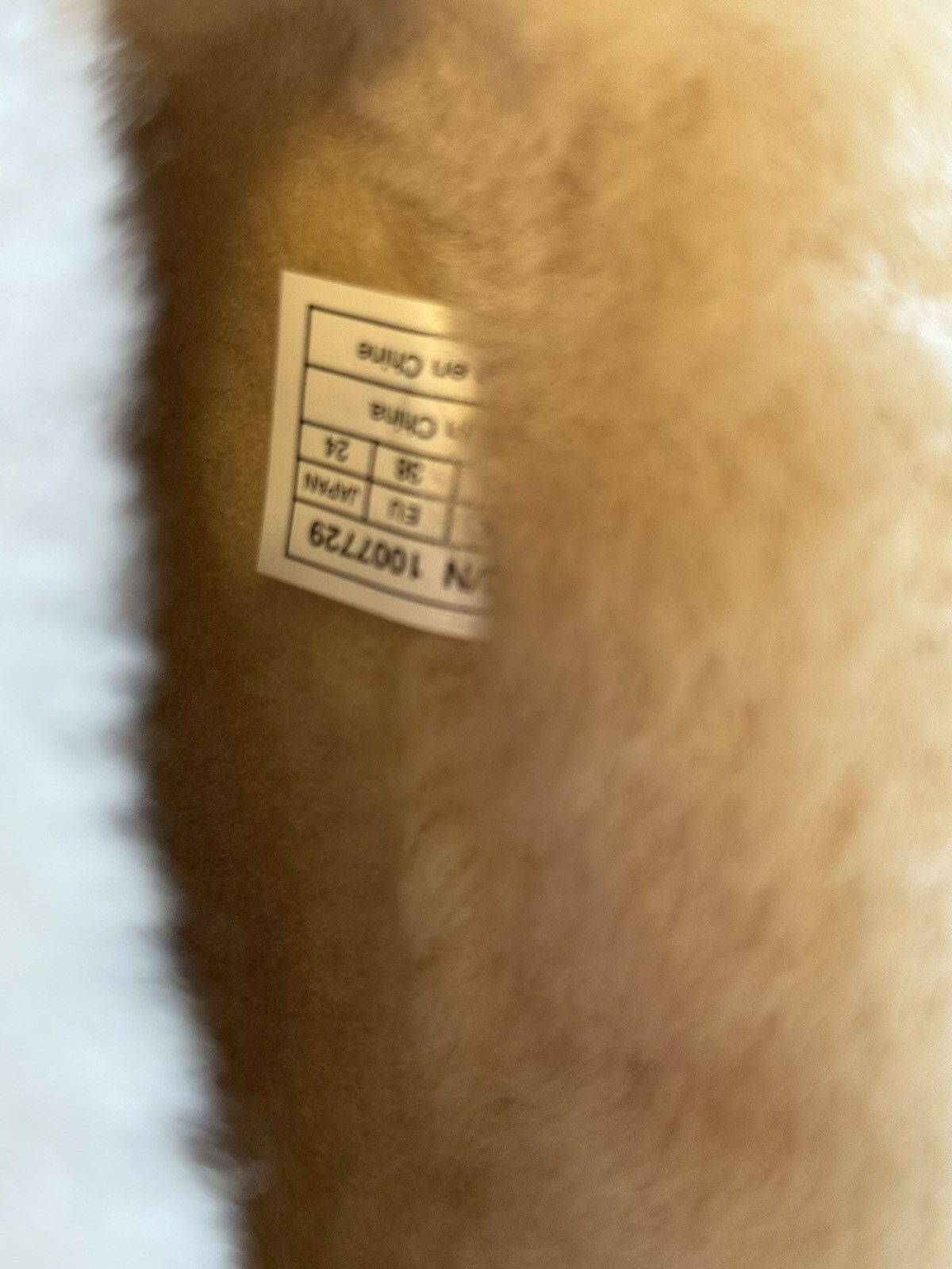Ugg UGG boots with outer fur Size US 7 / IT 37 - 9 Thumbnail