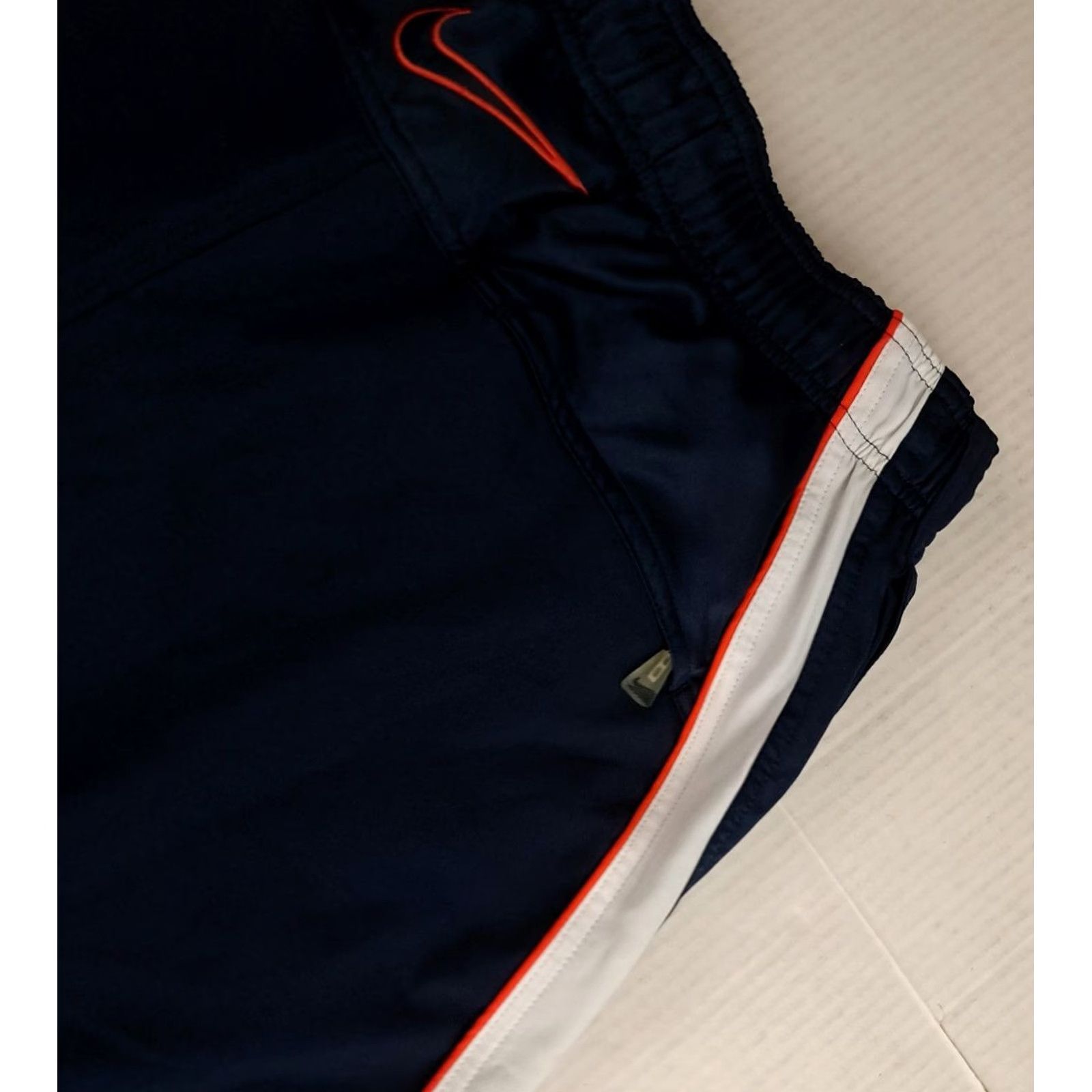 Nike VINTAGE Nike Swimming Shorts 1990s Medium EUC Athletic Basketball Men Blue 30 in Inseam 10 in Drawstring Pockets Solid Summer Spring 90s Sports Size US 31 - 4 Thumbnail
