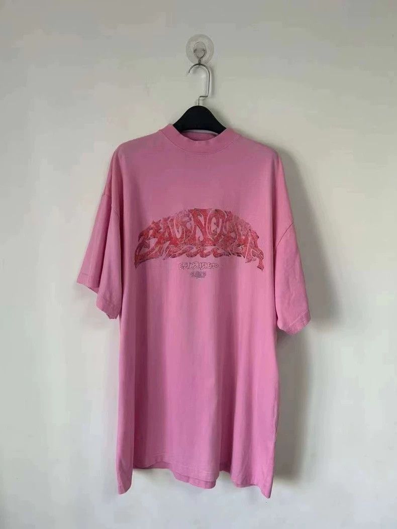 Balenciaga Balenciaga Disaster Short Sleeve, Pink Size US M / EU 48-50 / 2 - 1 Thumbnail
