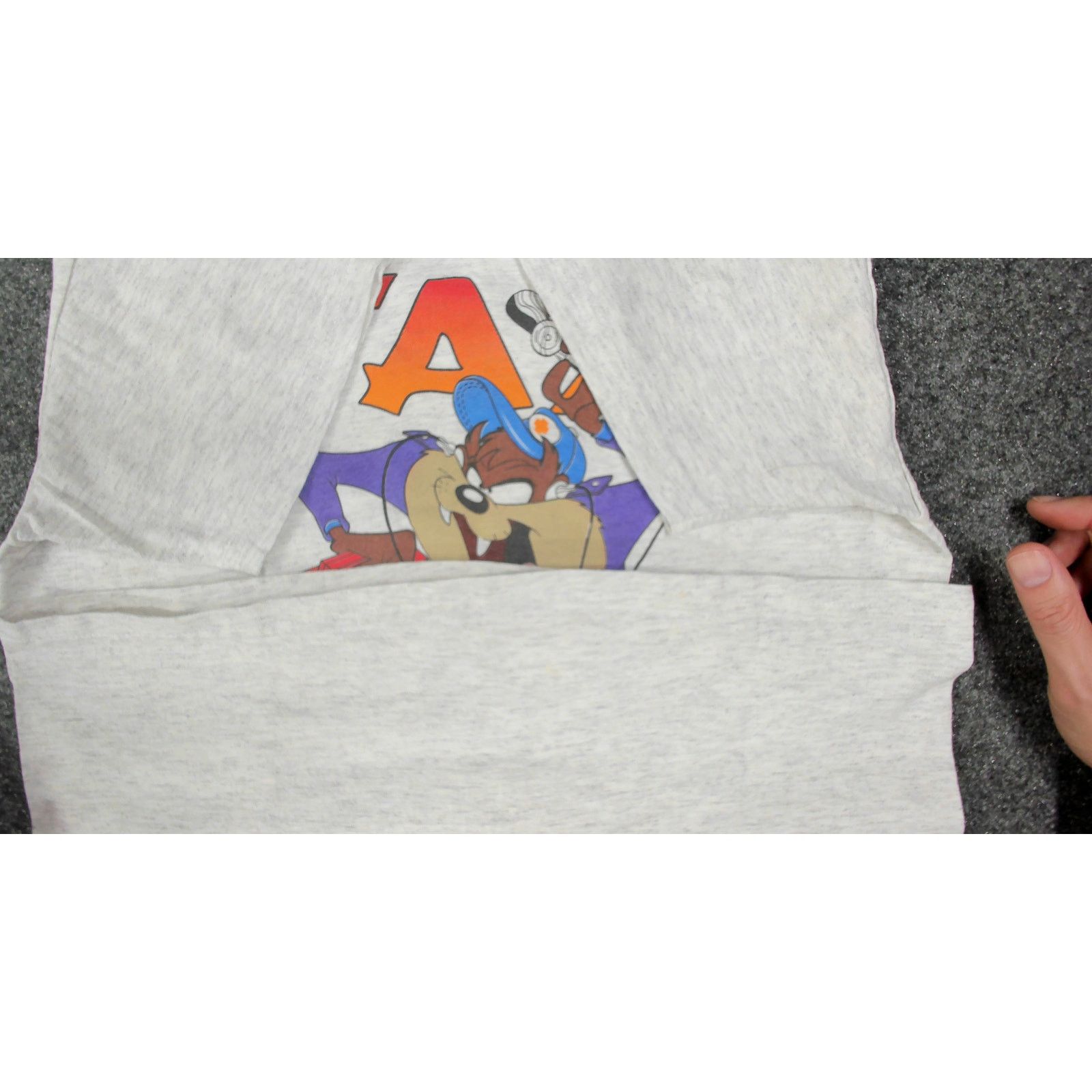 Warner Bros 1997 Warner Bros "Taz Rescue" Graphic T-Shirt Size S / US 4 / IT 40 - 7 Thumbnail