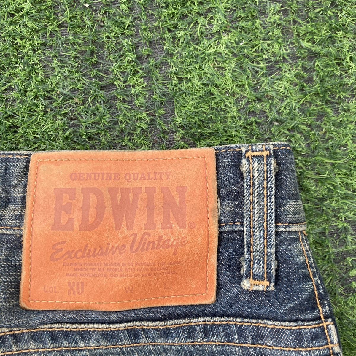 Edwin EDWIN EXCLUSIVE VINTAGE FLARED RIPPED BOOTCUT JEANS Size US 31 - 10 Thumbnail