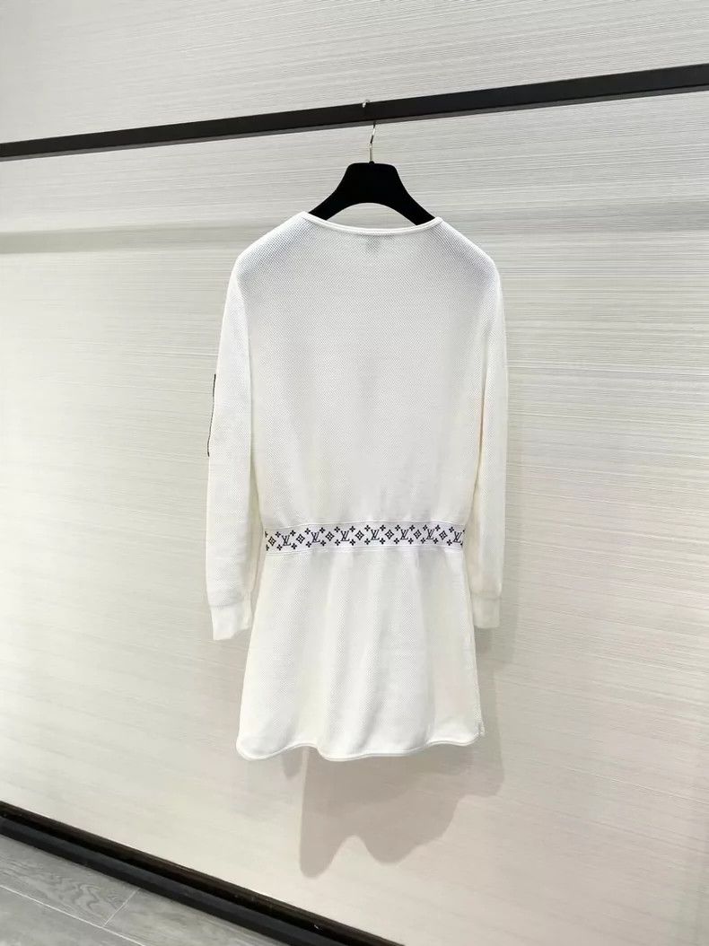Louis Vuitton Louis Vuitton White logo knit dress Size XS / US 0-2 / IT 36-38 - 2 Thumbnail
