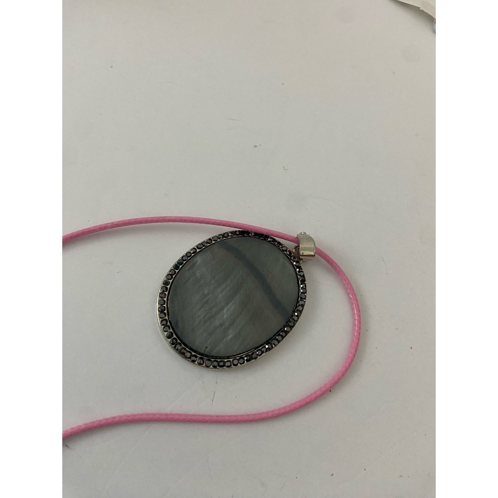 Other Gray oval shell pendant necklace Size ONE SIZE - 2 Thumbnail