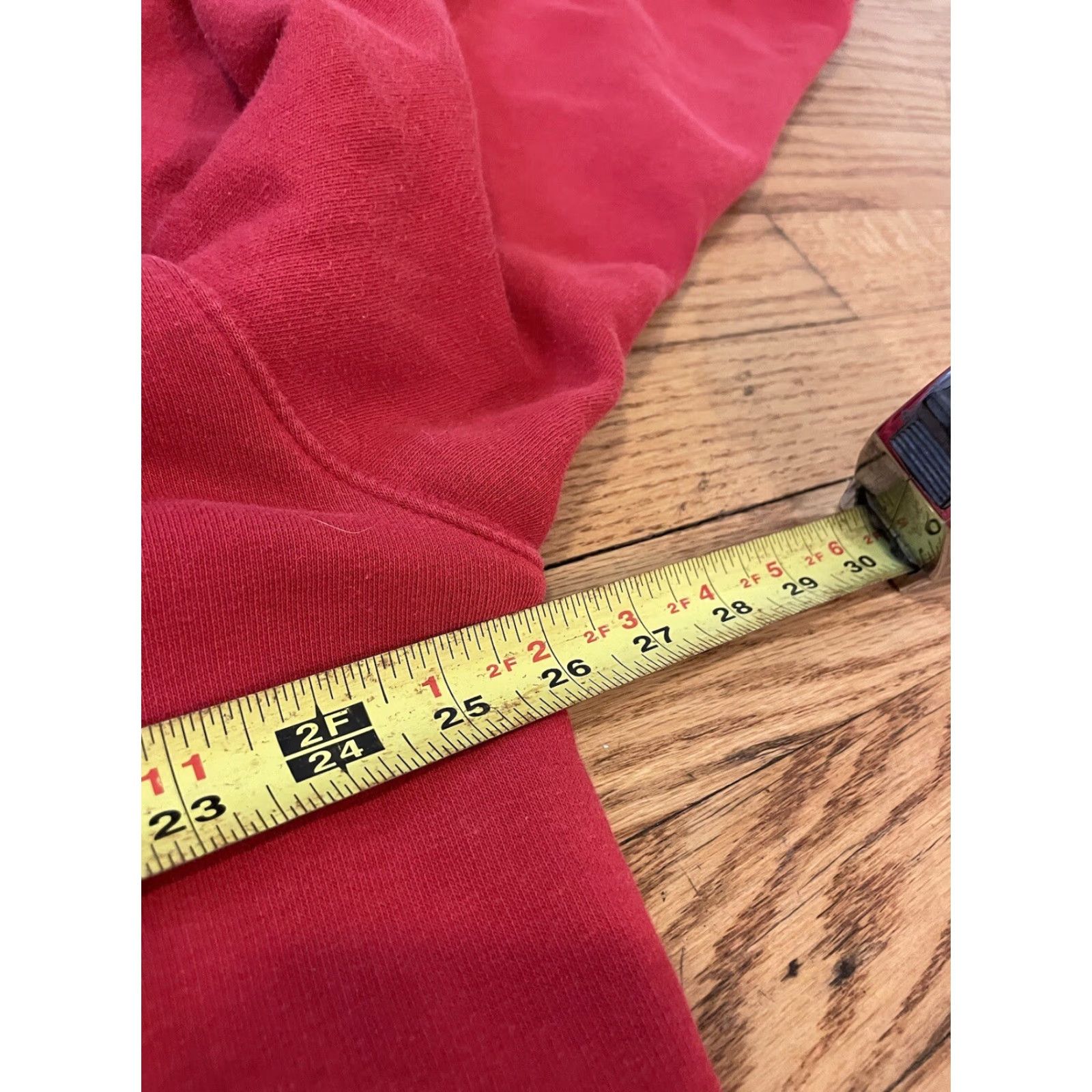 Nike VINTAGE Nike Hoodie Mens XL Red Embroidered Logo Big Swoosh, 90s Y2K, Pullover, Fleece, Heavyweight, Drawstring Hooded, Pockets, Graphic Print Size US XL / EU 56 / 4 - 2 Thumbnail