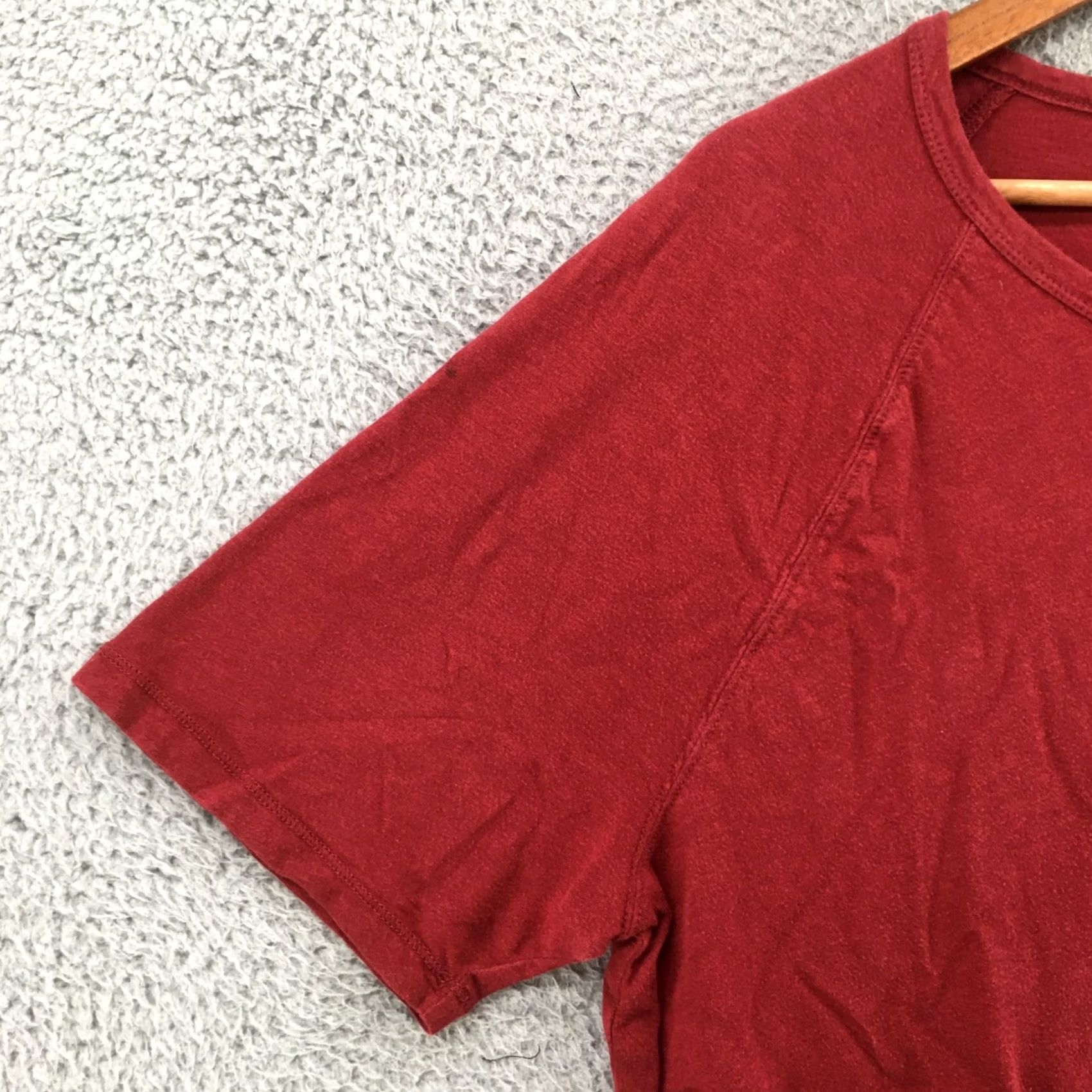 American Eagle Outfitters American Eagle Outfitters T-Shirt Mens Large Classic Fit Short Sleeve Red Cotton Size US L / EU 52-54 / 3 - 4 Thumbnail