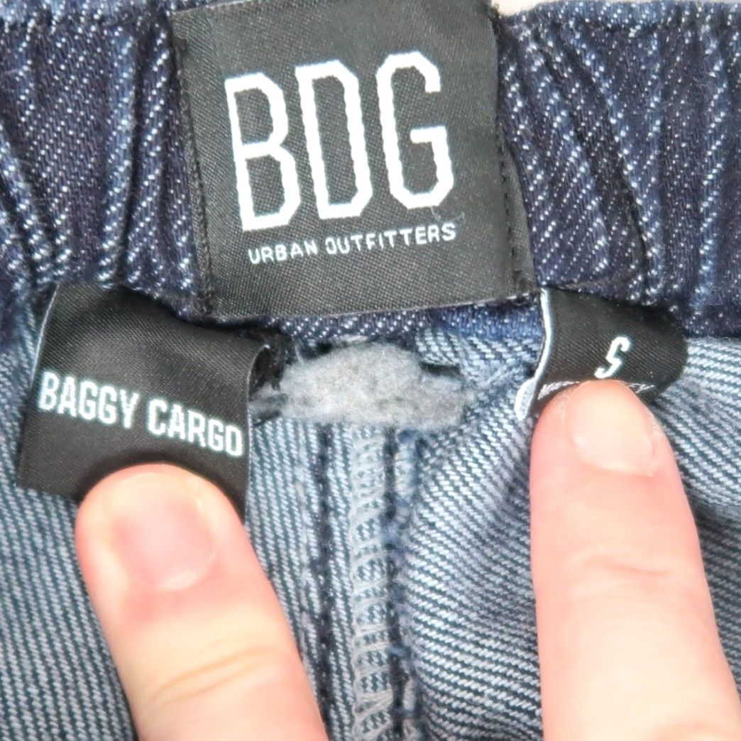 Bdg BDG Urban Outfitters Baggy Cargo Dark Wash Denim Wide Leg Jeans S Women Size 28" / US 6 / IT 42 - 5 Thumbnail