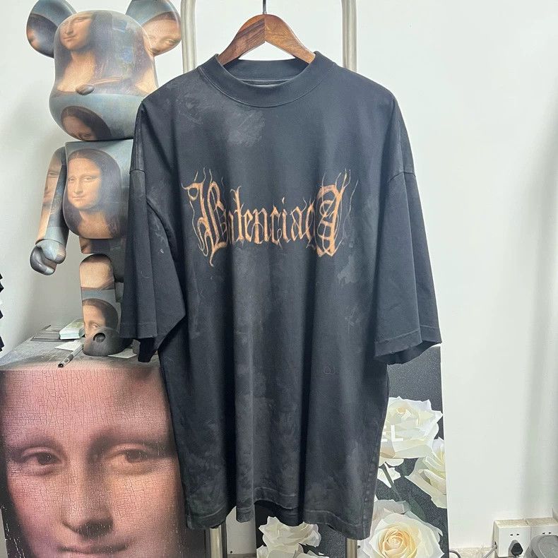 Balenciaga Sanskrit Print Short Sleeve Tee - dmc