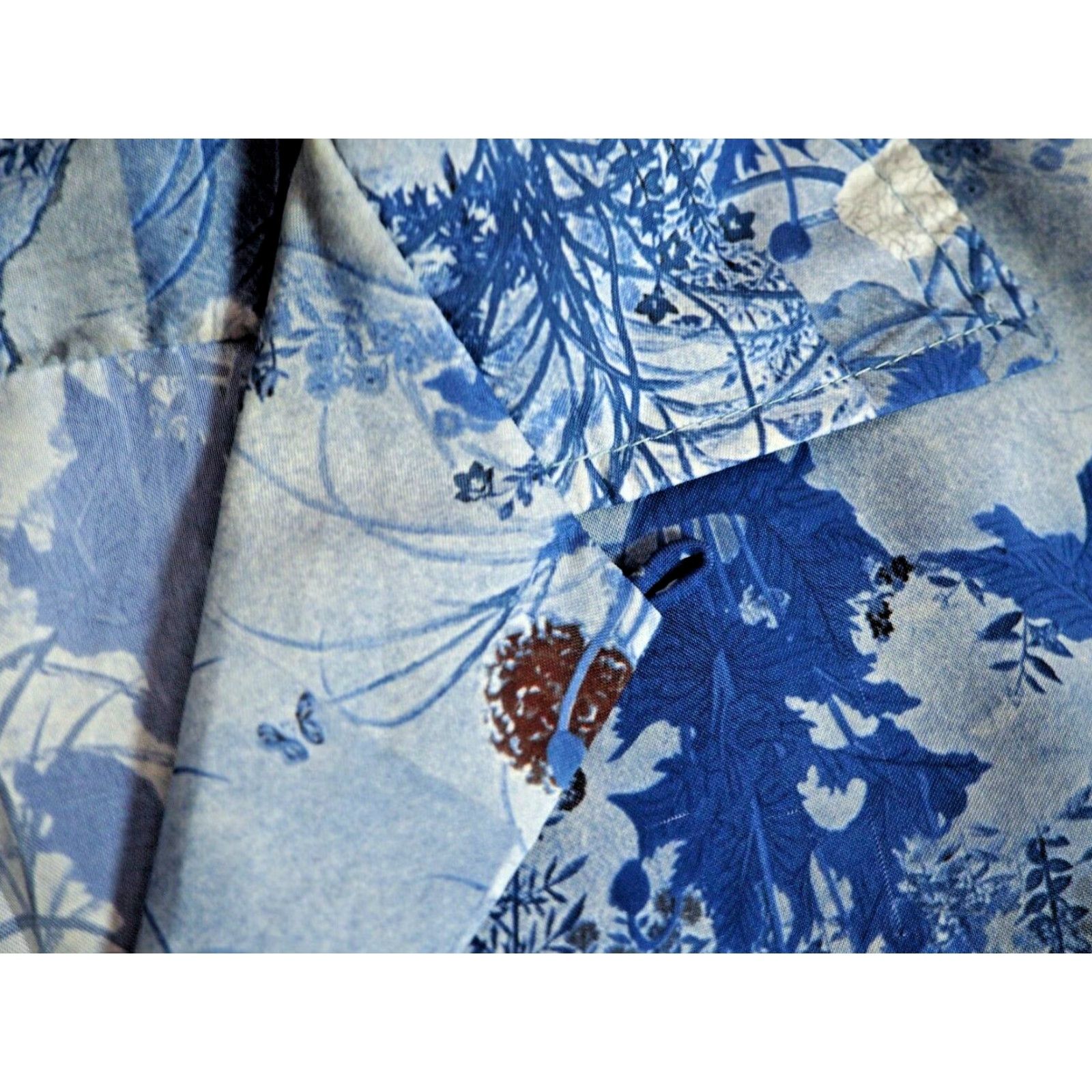 Vintage VINTAGE Ross Sutherland Hawaiian Mountain Print Poly Button Loop Shirt Mens L Blue 60s Rockabilly Casual Hawaiian Decade 1960s Size US L / EU 52-54 / 3 - 4 Thumbnail