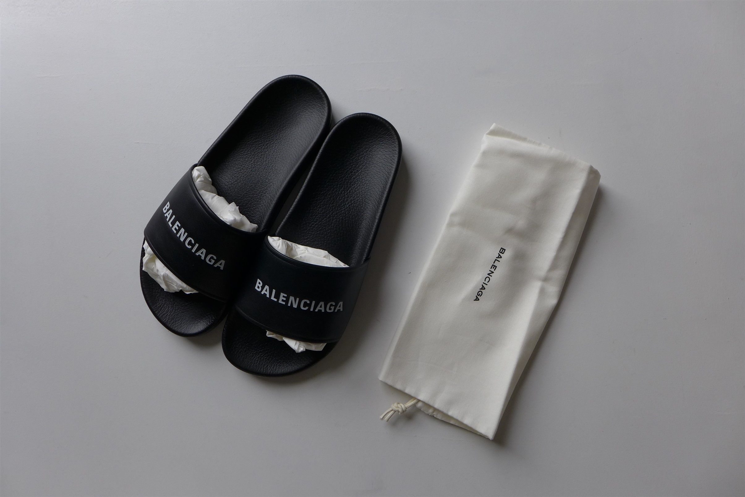 Balenciaga Balenciaga Black Logo Slides Sandals Size US 8 / EU 41 - 1 Thumbnail
