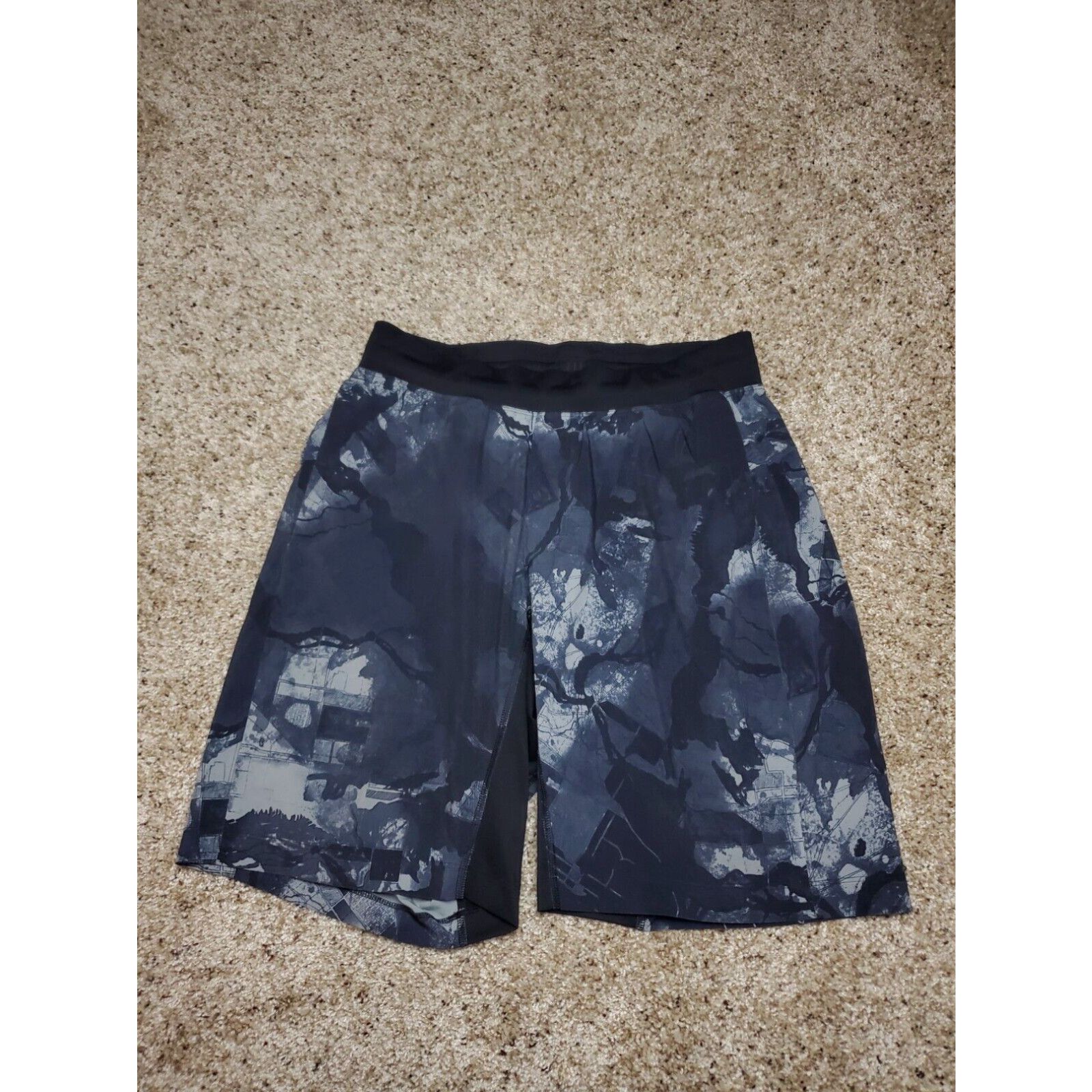 Lululemon mens camo shorts hot sale