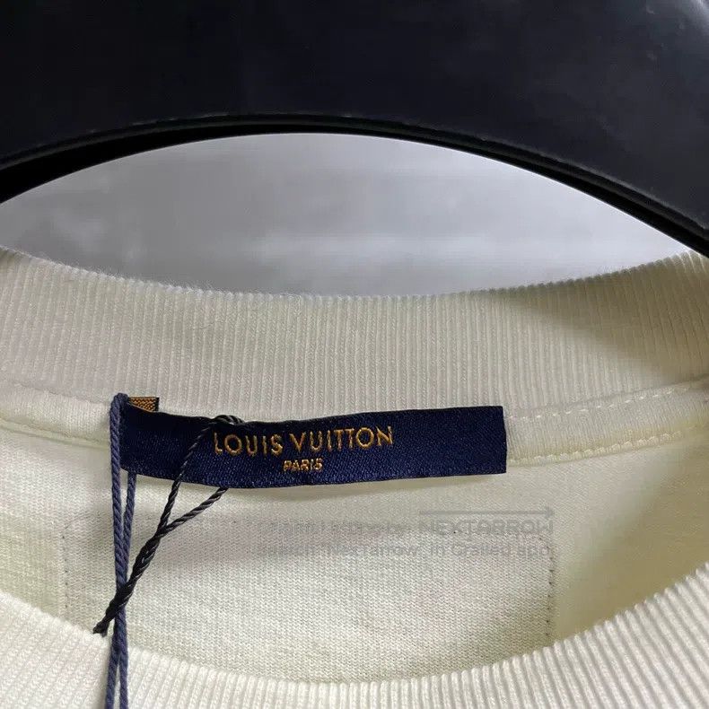 Louis Vuitton Louis Vuitton White Letter Logo Printed Crew Neck Pullover Size US M / EU 48-50 / 2 - 2 Thumbnail