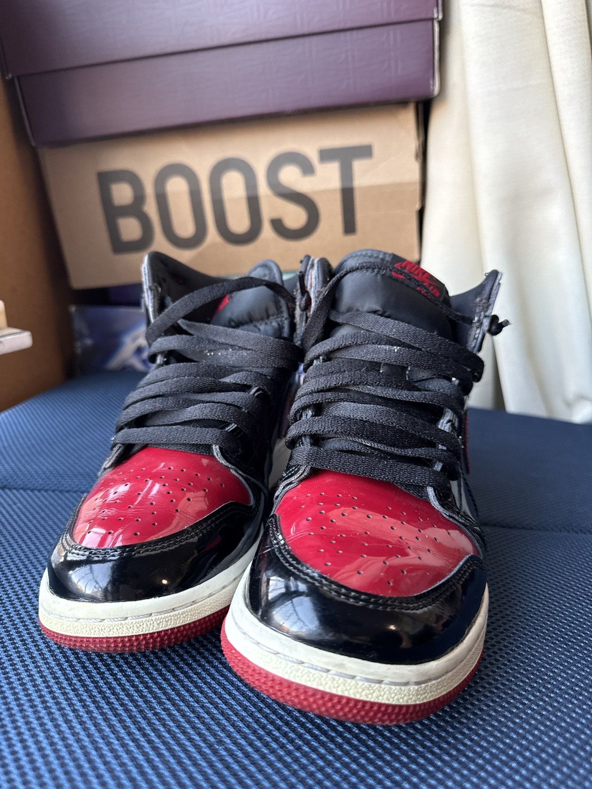 Jordan Brand Air Jordan 1 Retro High OG GS 'Patent Bred' Size US 6.5 / EU 39-40 - 4 Thumbnail