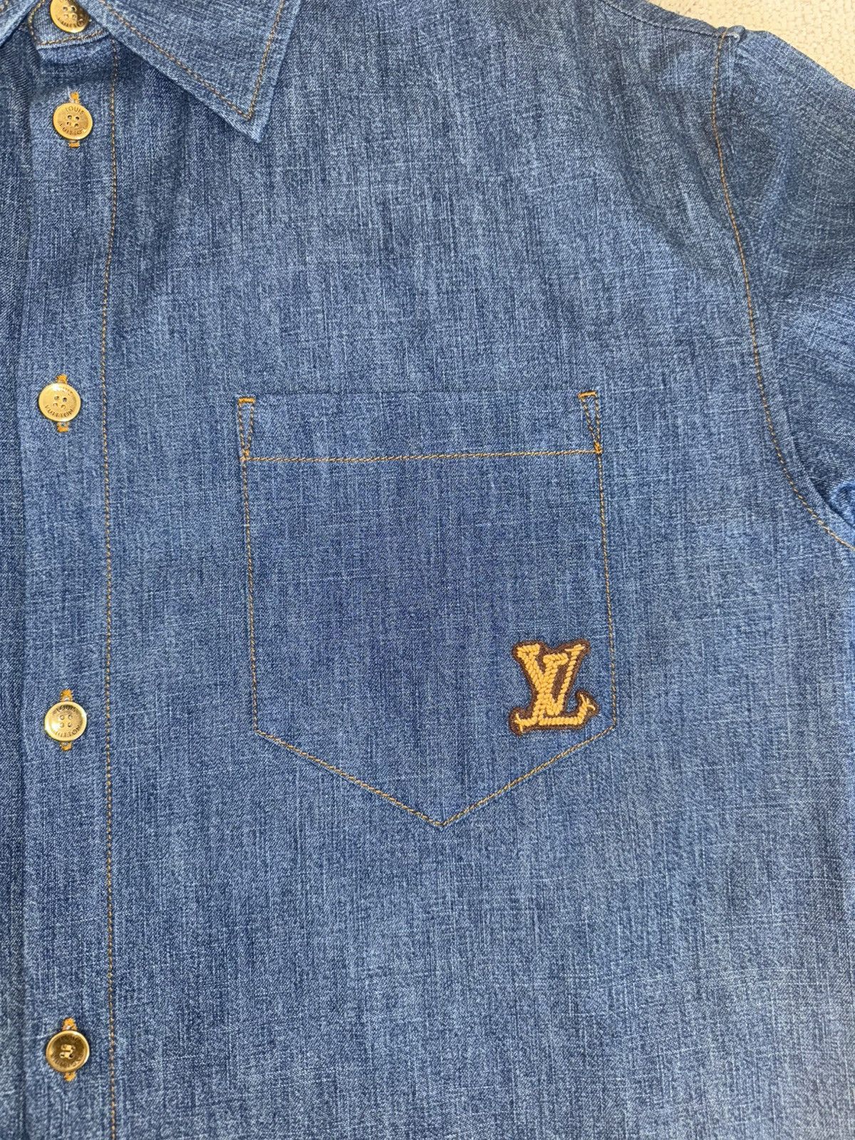 Louis Vuitton Louis Vuitton Short-Sleeved Cotton Chambray Shirt Size US M / EU 48-50 / 2 - 4 Thumbnail