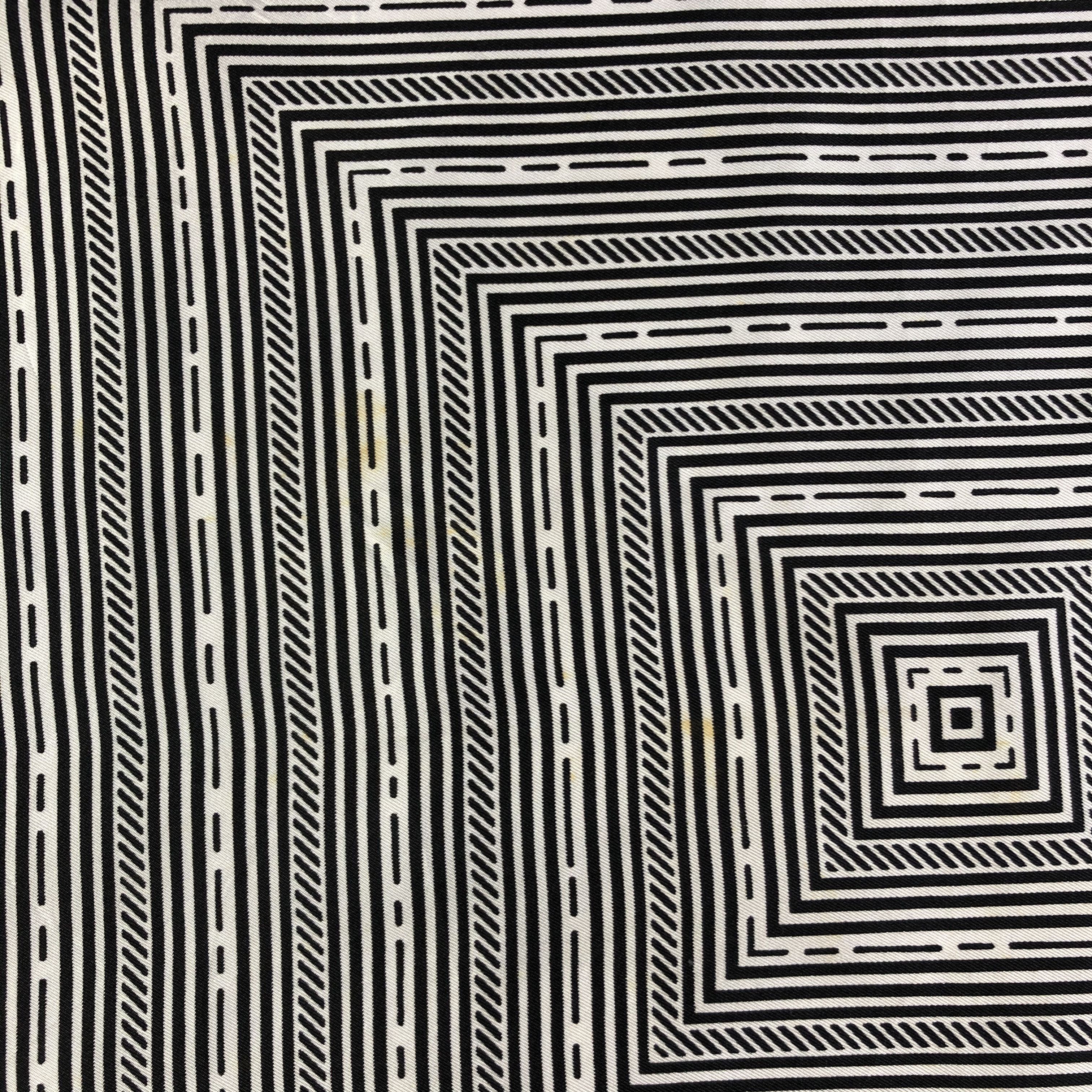 Vintage Vintage Umberto Sala Silk Scarf Size ONE SIZE - 6 Thumbnail