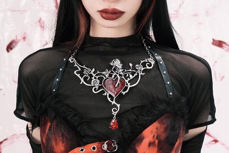 Japanese Brand Red Rose and Heart necklace🥀 Size ONE SIZE - 2 Thumbnail