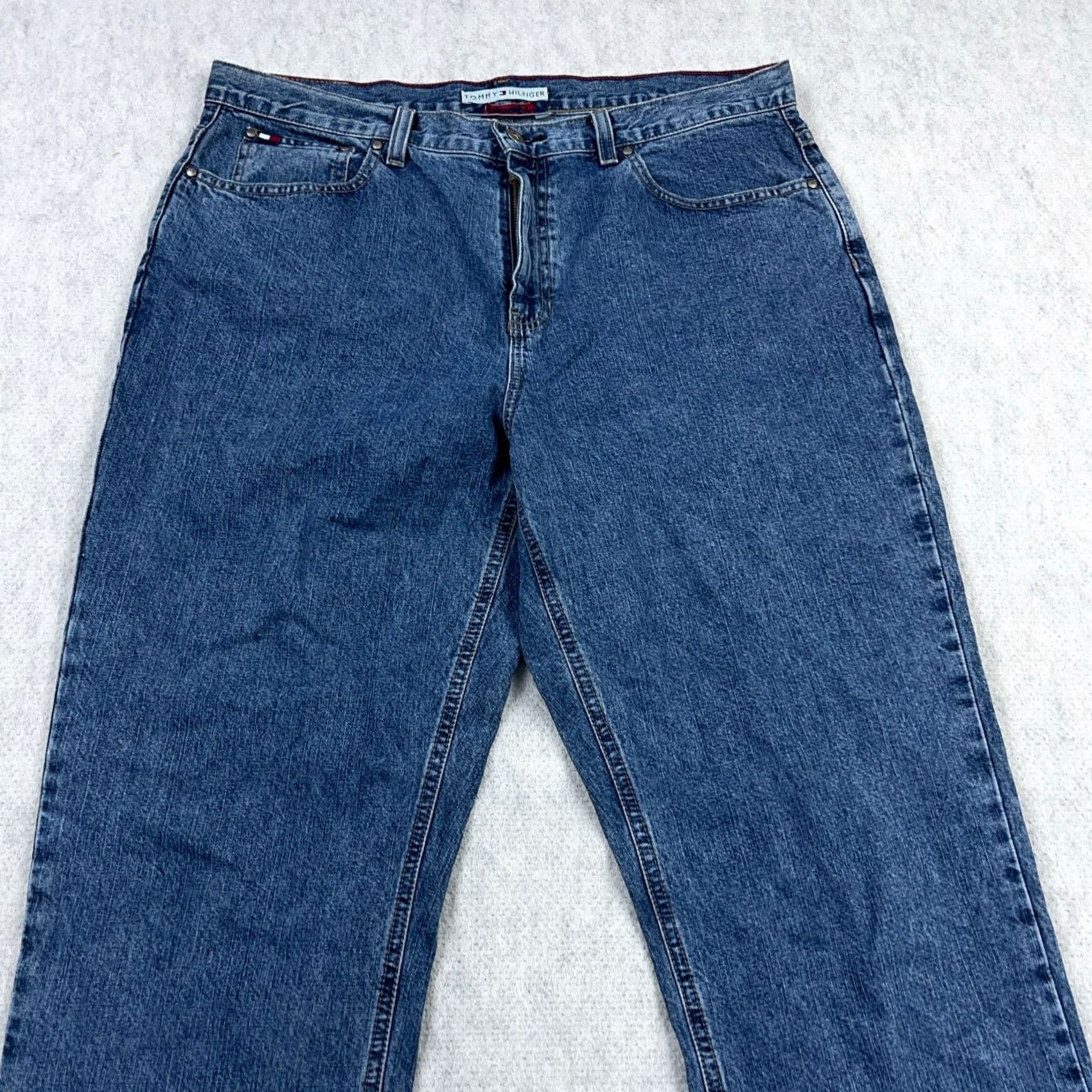 Tommy Hilfiger VINTAGE Tommy Hilfiger Jeans Women 14 Classic Fit Straight Leg Med Wash Y2K 00s Jeans Women 14 Blue 5-Pocket Design Regular Vintage Mens Womens Girls Size 36" / US 14 / IT 50 - 3 Thumbnail