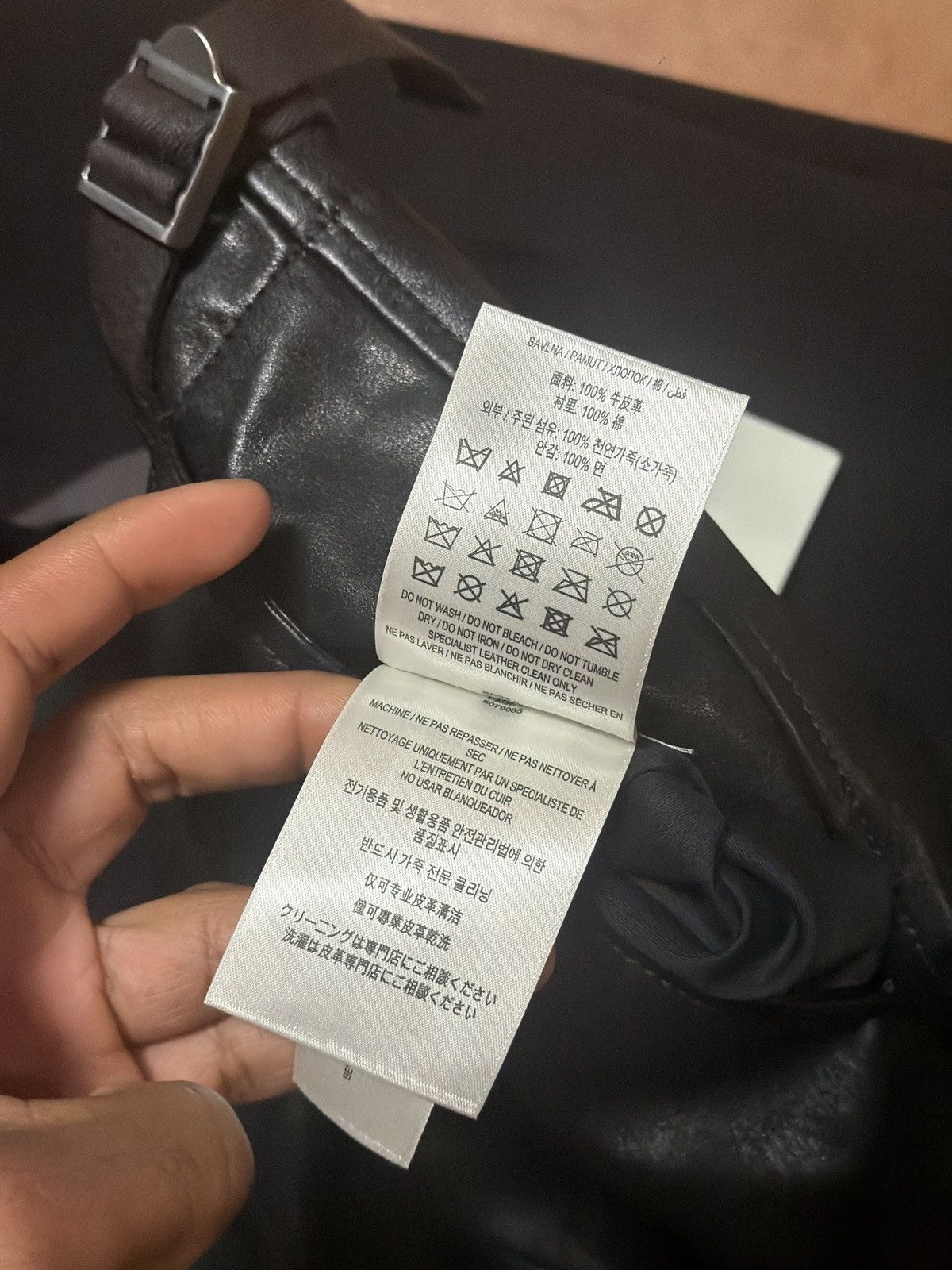 Burberry $5,900 pleated Leather baggy adjustable pant Size US 36 / EU 52 - 8 Thumbnail