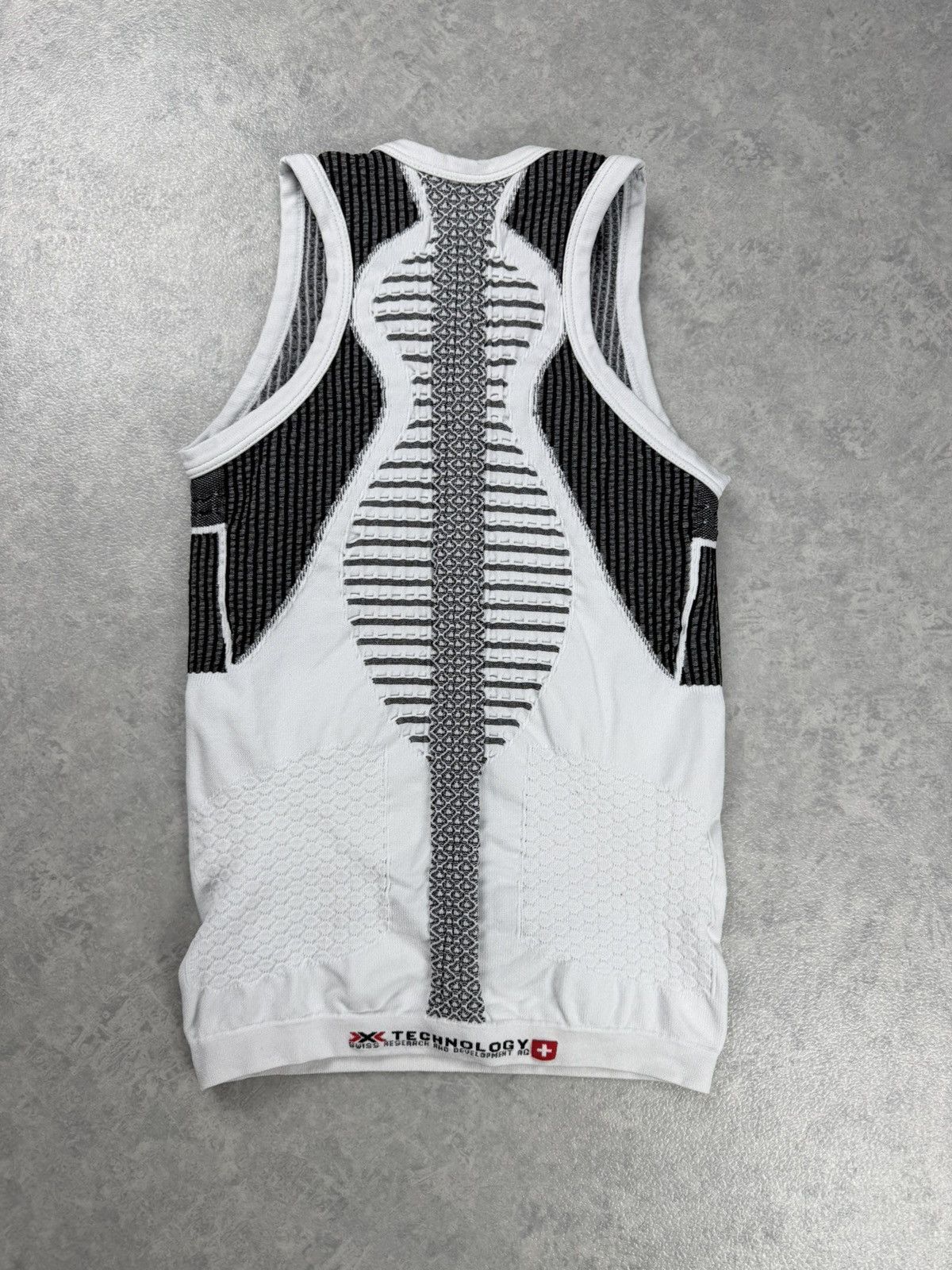 Other X-Bionic The Trick Compression Tank Top Women’s Size XS Size XS / US 0-2 / IT 36-38 - 4 Thumbnail