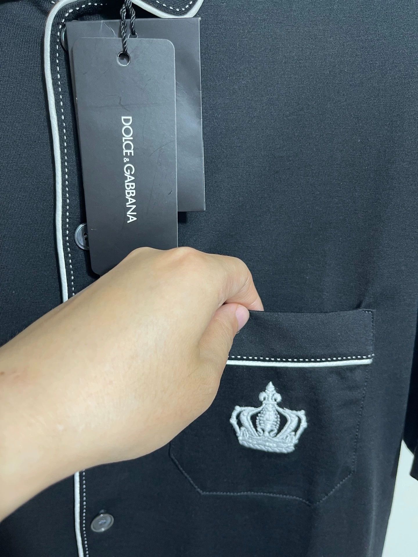Dolce & Gabbana DG Slim Fit Black White Crown Embroidered SS Shirt 39 Size US M / EU 48-50 / 2 - 4 Thumbnail