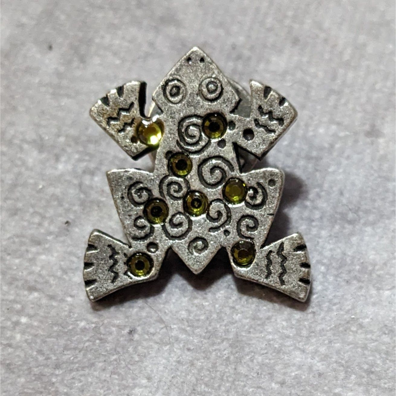Chicos Vintage Chico's Southwestern Rhinestone Frog Brooch Size ONE SIZE - 4 Thumbnail