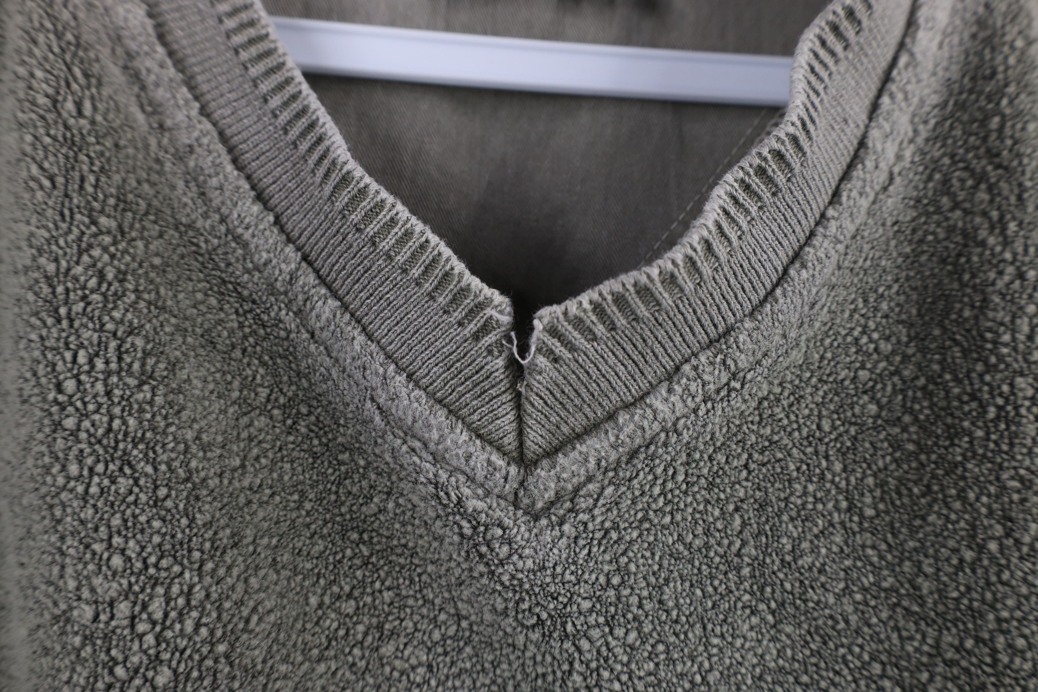 Vintage Vintage 90s The Territory Ahead Patch Terry Cloth Sweatshirt Size US L / EU 52-54 / 3 - 7 Thumbnail