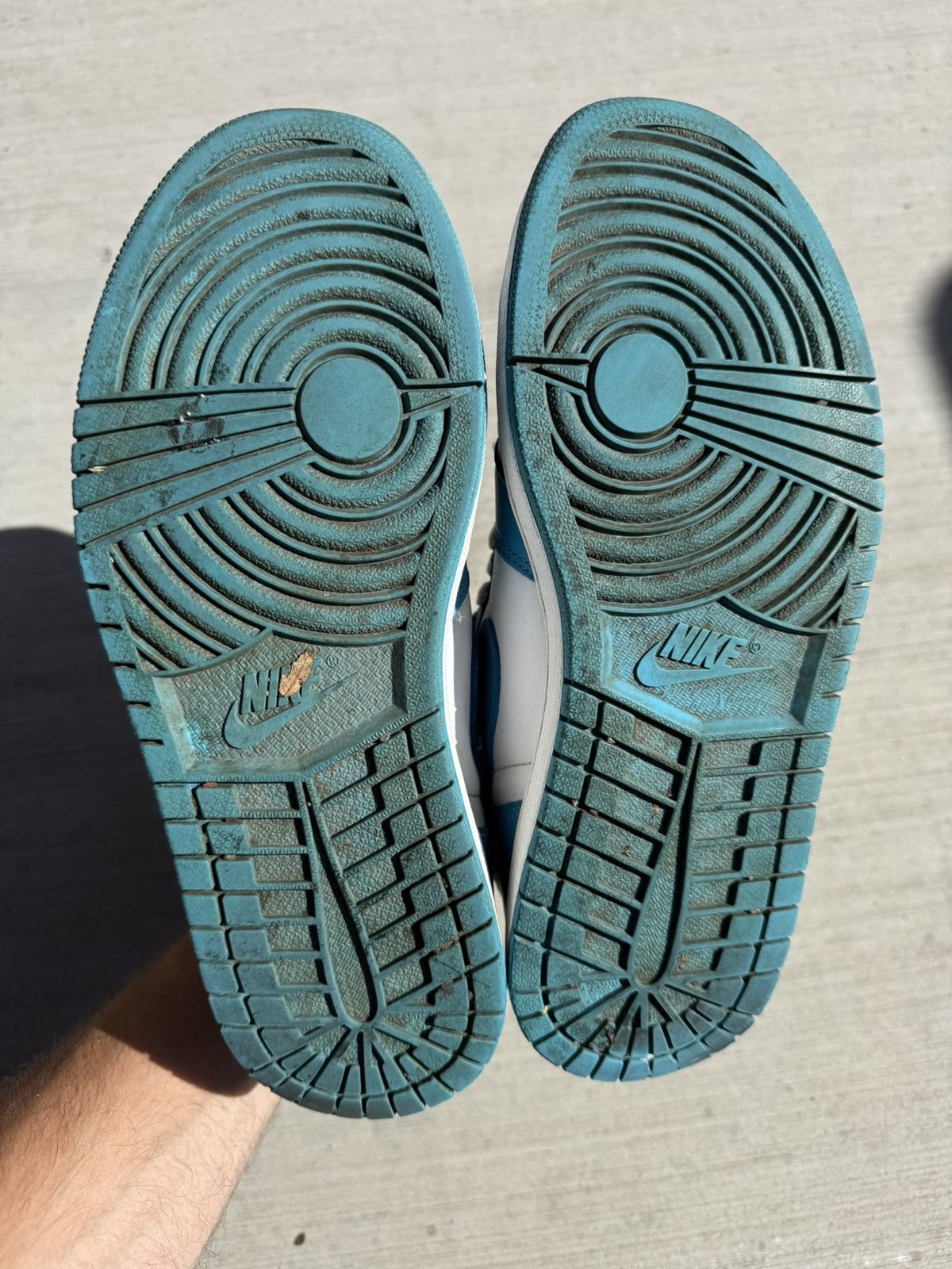 Jordan Brand JORDAN 1 RETRO HIGH OG UNC UNIVERSITY BLUE 2015 SIZE 8 Size US 8 / EU 41 - 5 Thumbnail