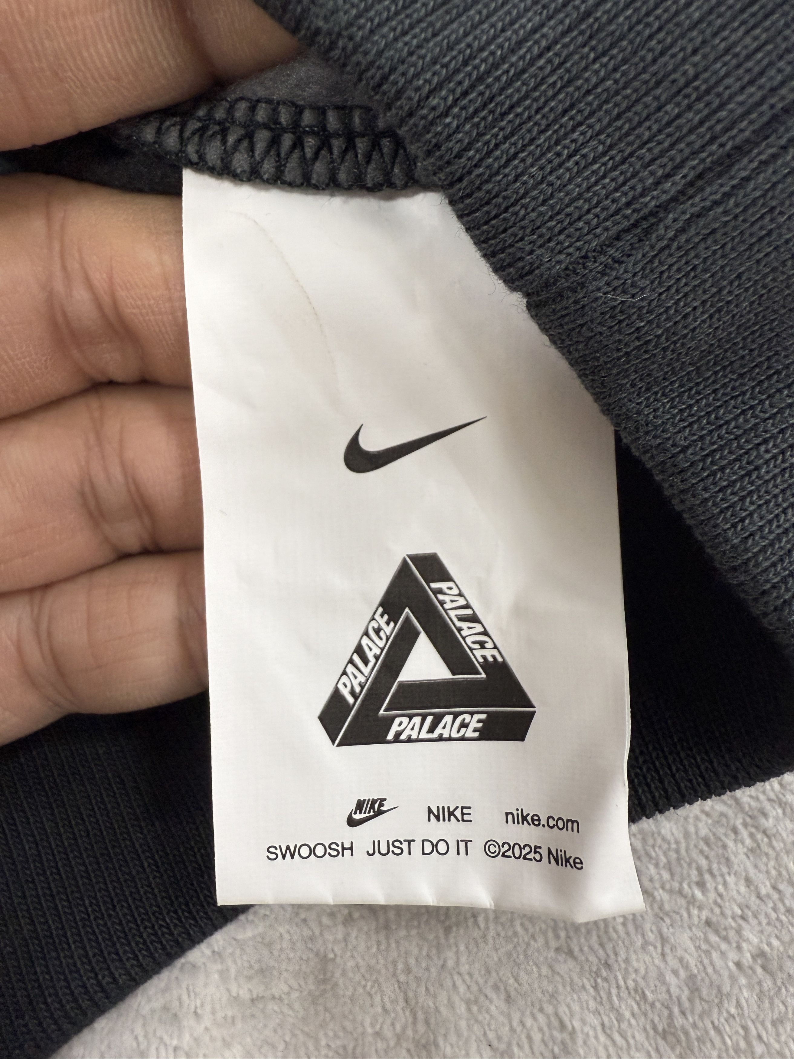 Palace Palace x Nike Total P90 Crew Black Size Medium NEW Size US M / EU 48-50 / 2 - 6 Thumbnail