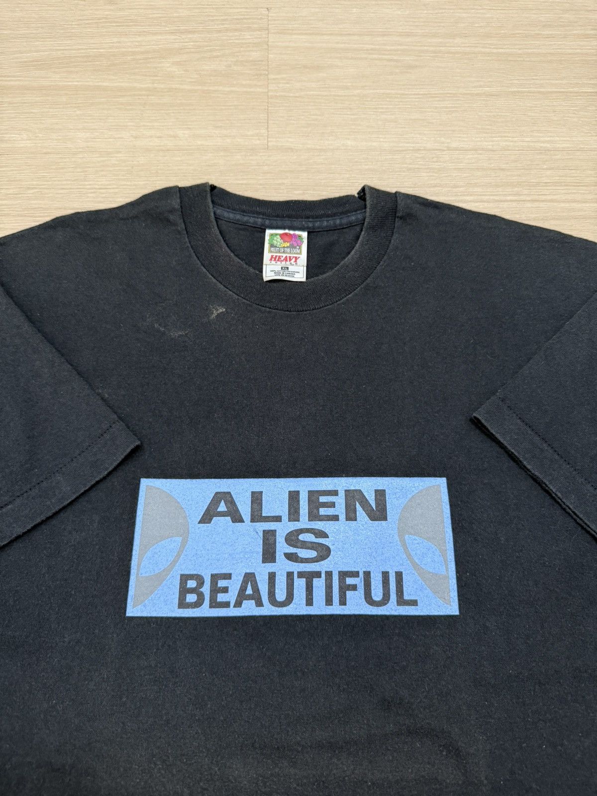 Vintage Vintage Alien is Beautiful t-shirt Size US XL / EU 56 / 4 - 2 Thumbnail