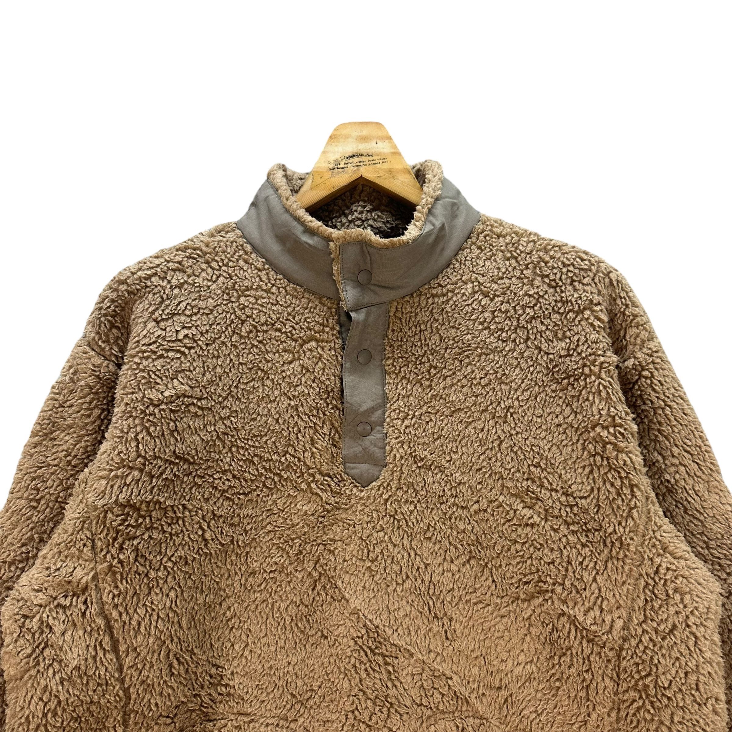 Uniqlo × White Mountaineering WHITE MOUNTAINEERING HALF BUTTON FLEECE #8948-041 Size US XL / EU 56 / 4 - 2 Thumbnail