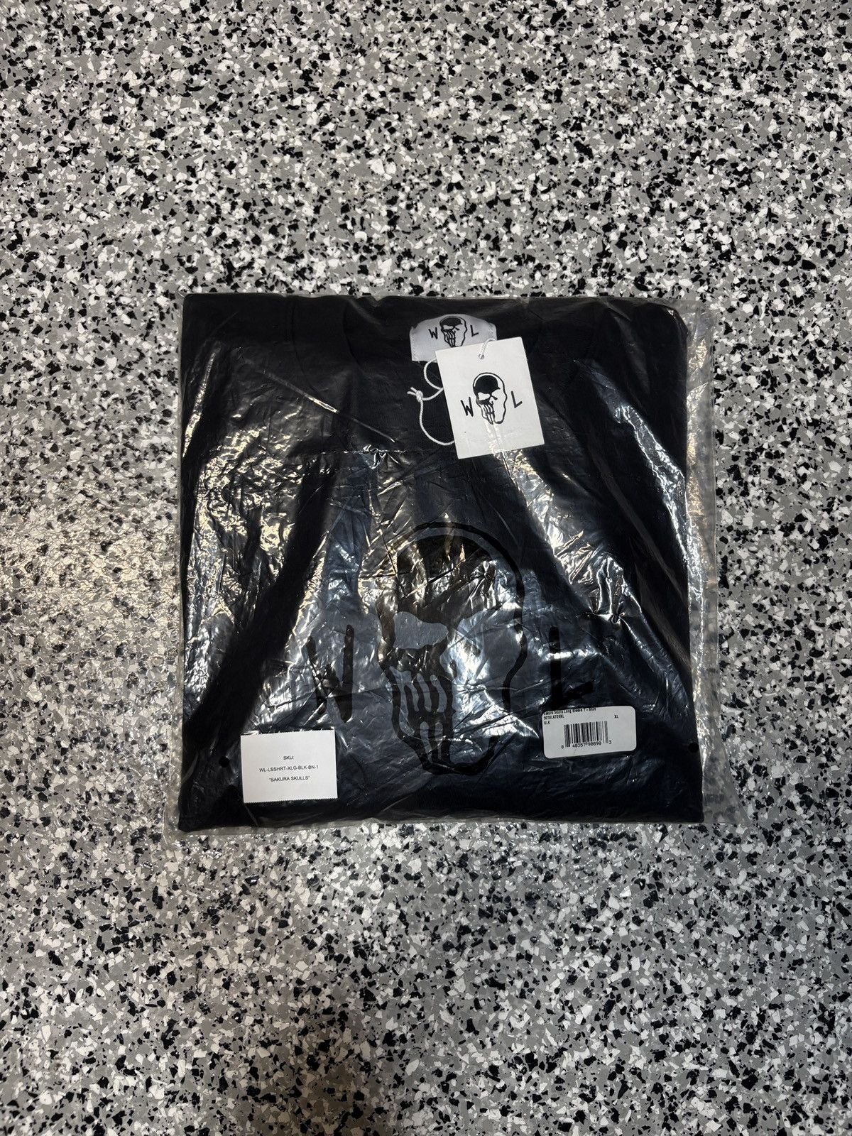 Warren Lotas 2022 Warren Lotas Signature Shura Skulls L/S Shirt Size XL Size US XL / EU 56 / 4 - 4 Thumbnail