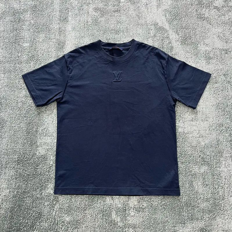 Louis Vuitton Louis Vuitton Summer Dark Blue Logo T-Shirt 0089 Size US M / EU 48-50 / 2 - 1 Thumbnail