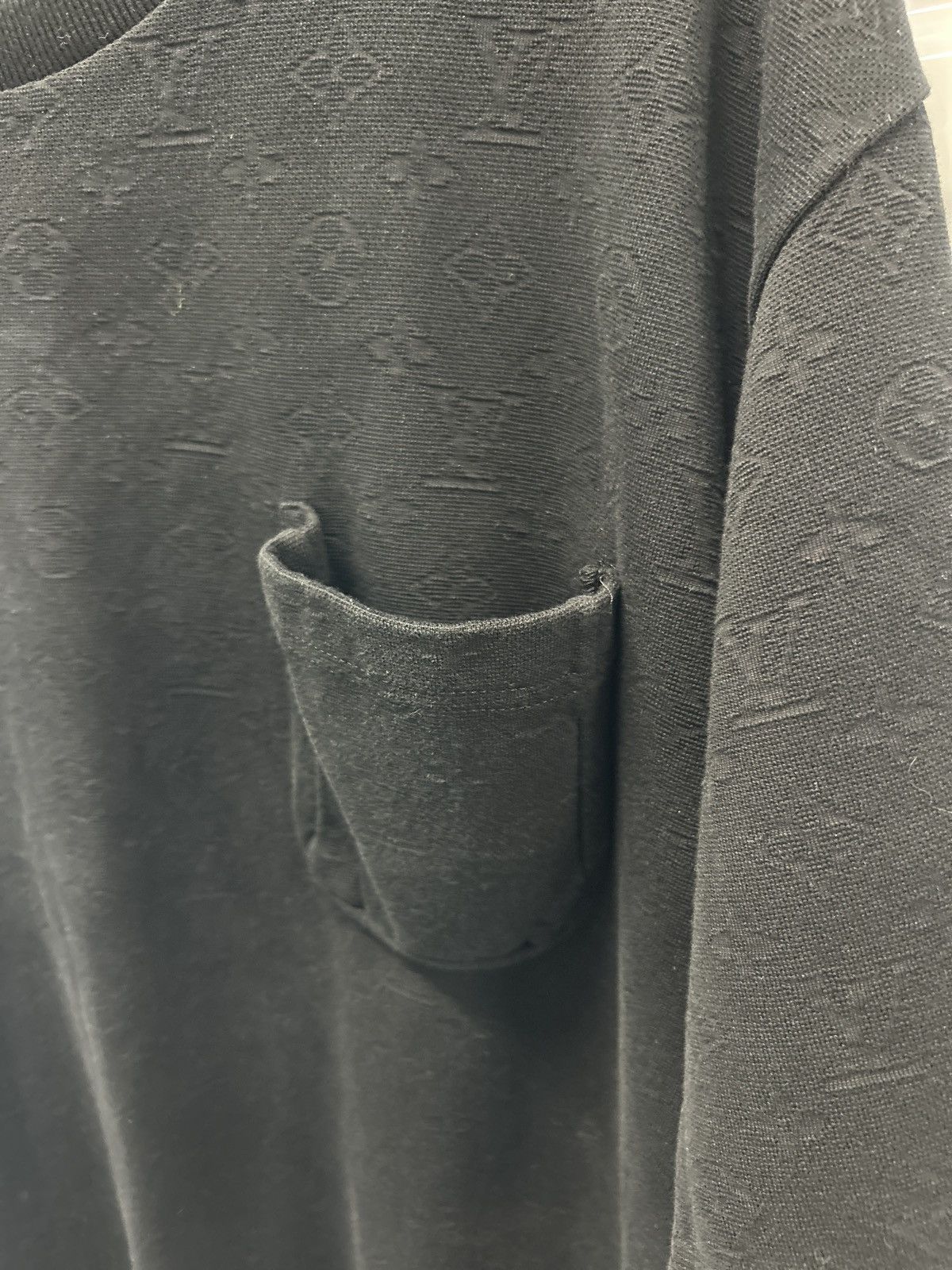 Louis Vuitton Louis Vuitton Black Tee Size US XL / EU 56 / 4 - 7 Thumbnail