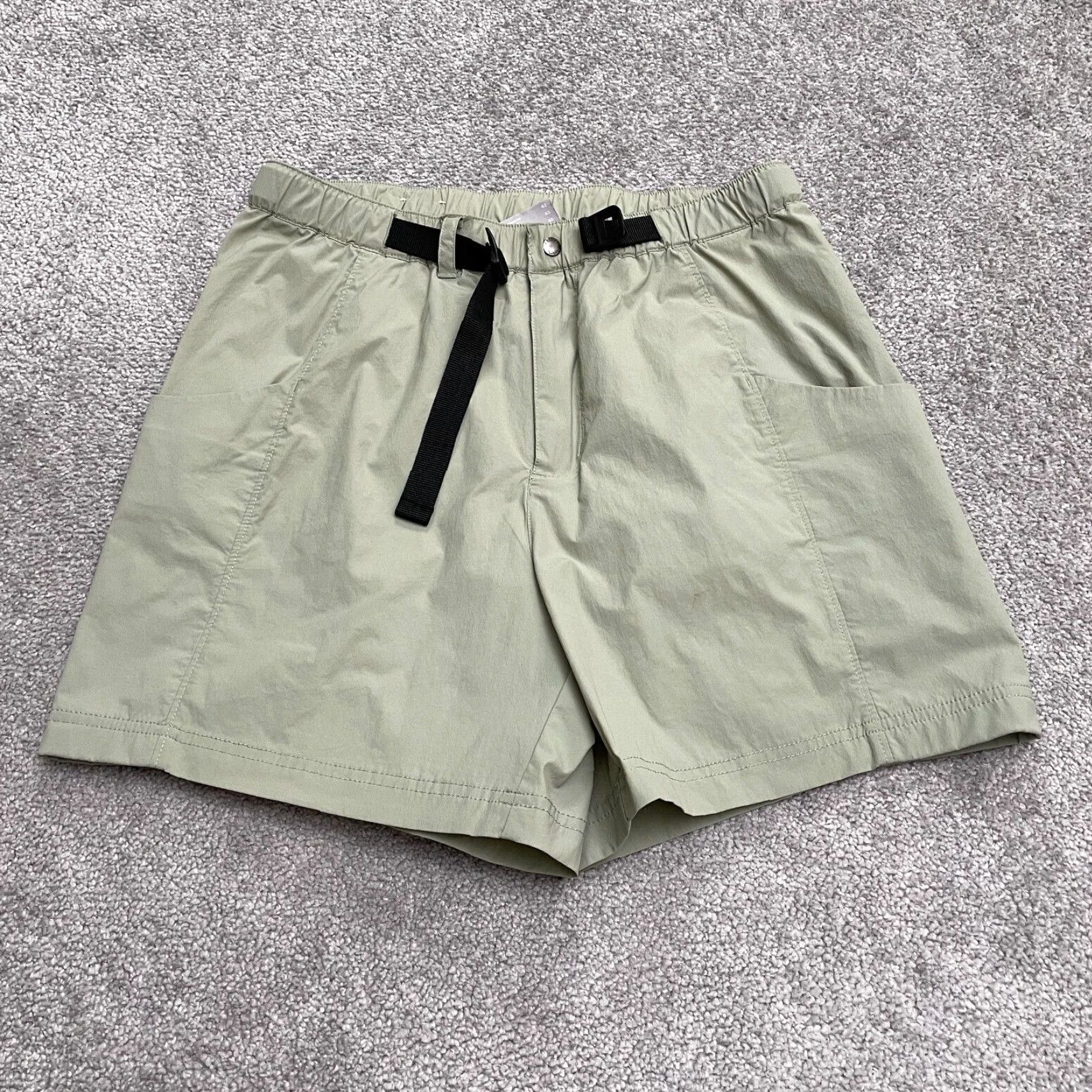 Vintage Columbia Belted Cargo Shorts Womens 10 Beige Elastic Waist Outdoor Hiking 28x4.5 Size 32" / US 10 / IT 46 - 2 Thumbnail
