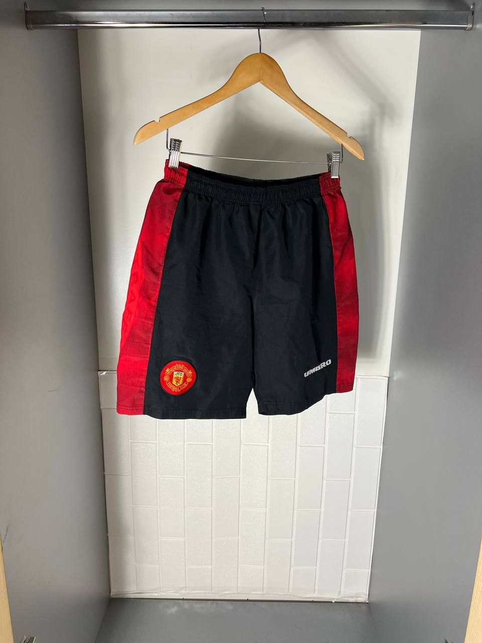 Umbro VINTAGE UMBRO FC MANCHESTER UNITED SOCCER JERSEY RETRO 90s Size US 30 / EU 46 - 3 Thumbnail
