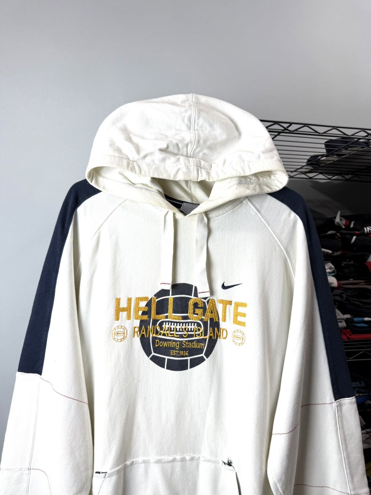 Nike Vintage Nike Hoodie Hell Gate Hoodie Size US XL / EU 56 / 4 - 2 Thumbnail