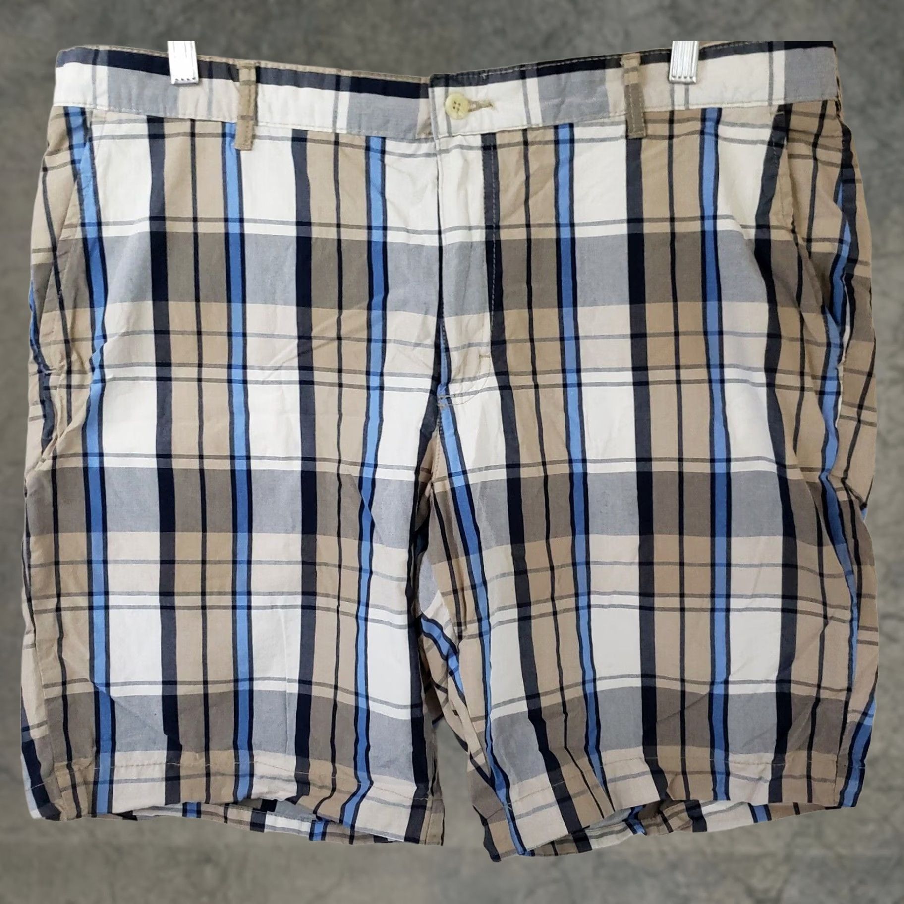 Bills Khakis Bills Khakis Men's 38 Khaki Navy Black & White Plaid Cotton Shorts Size US 38 / EU 54 - 1 Thumbnail