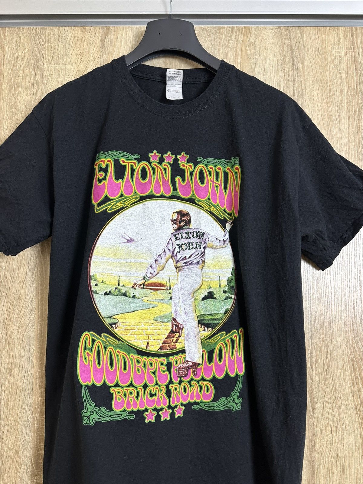 Band Tees 🔥 Elton John Goodbye Yellow Brick Road 2015 Tour T Shirt Size US XL / EU 56 / 4 - 2 Thumbnail