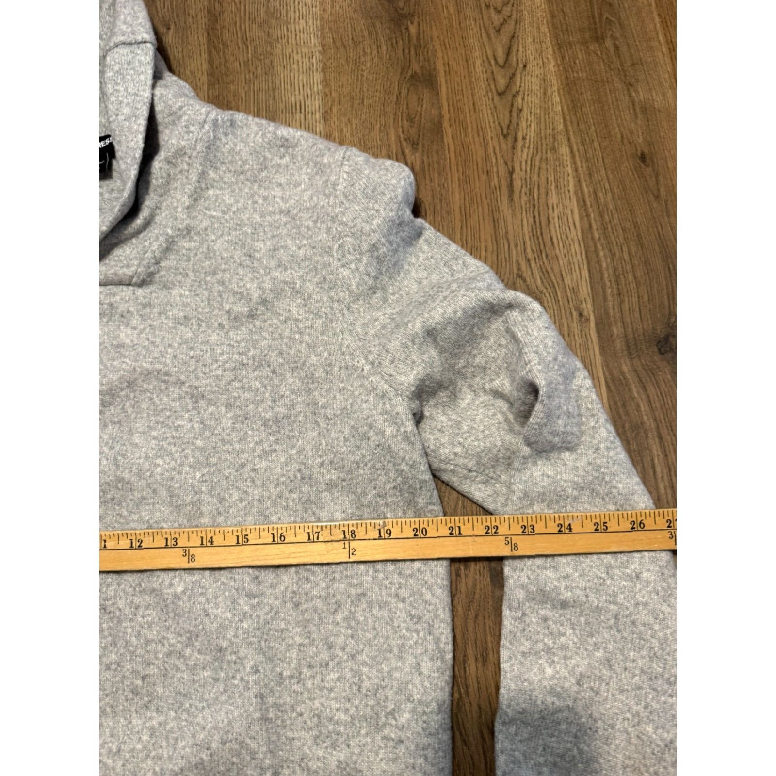 Express VINTAGE is not applicable here. Express Sweater Men's Size Large Gray Pullover Mock Neck Long Sleeve Shirt? Size US L / EU 52-54 / 3 - 6 Thumbnail