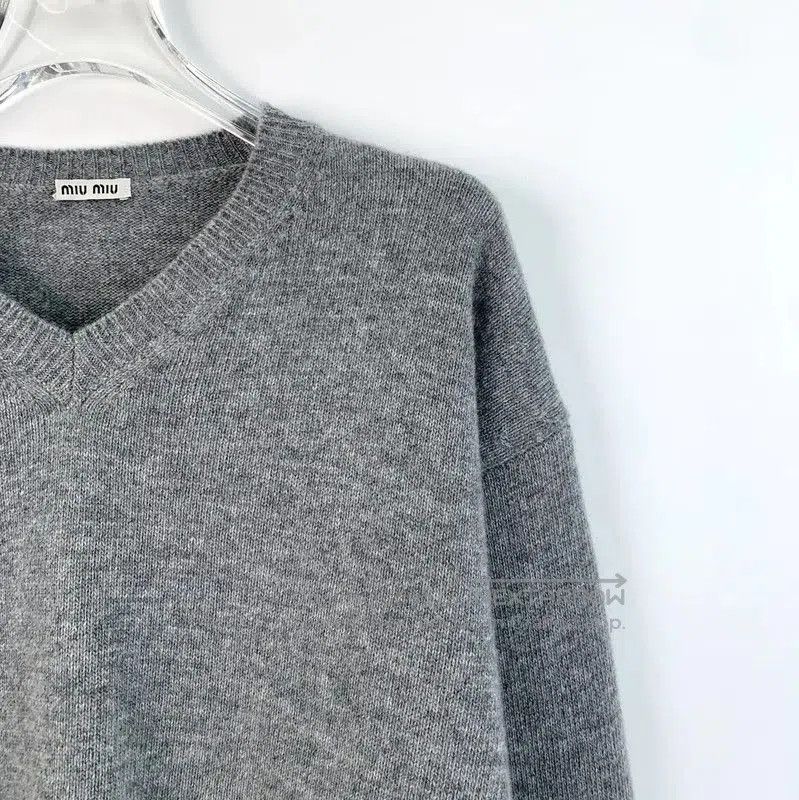 Miu Miu Miu Miu Gray Women's Sweater . Size M / US 6-8 / IT 42-44 - 3 Thumbnail