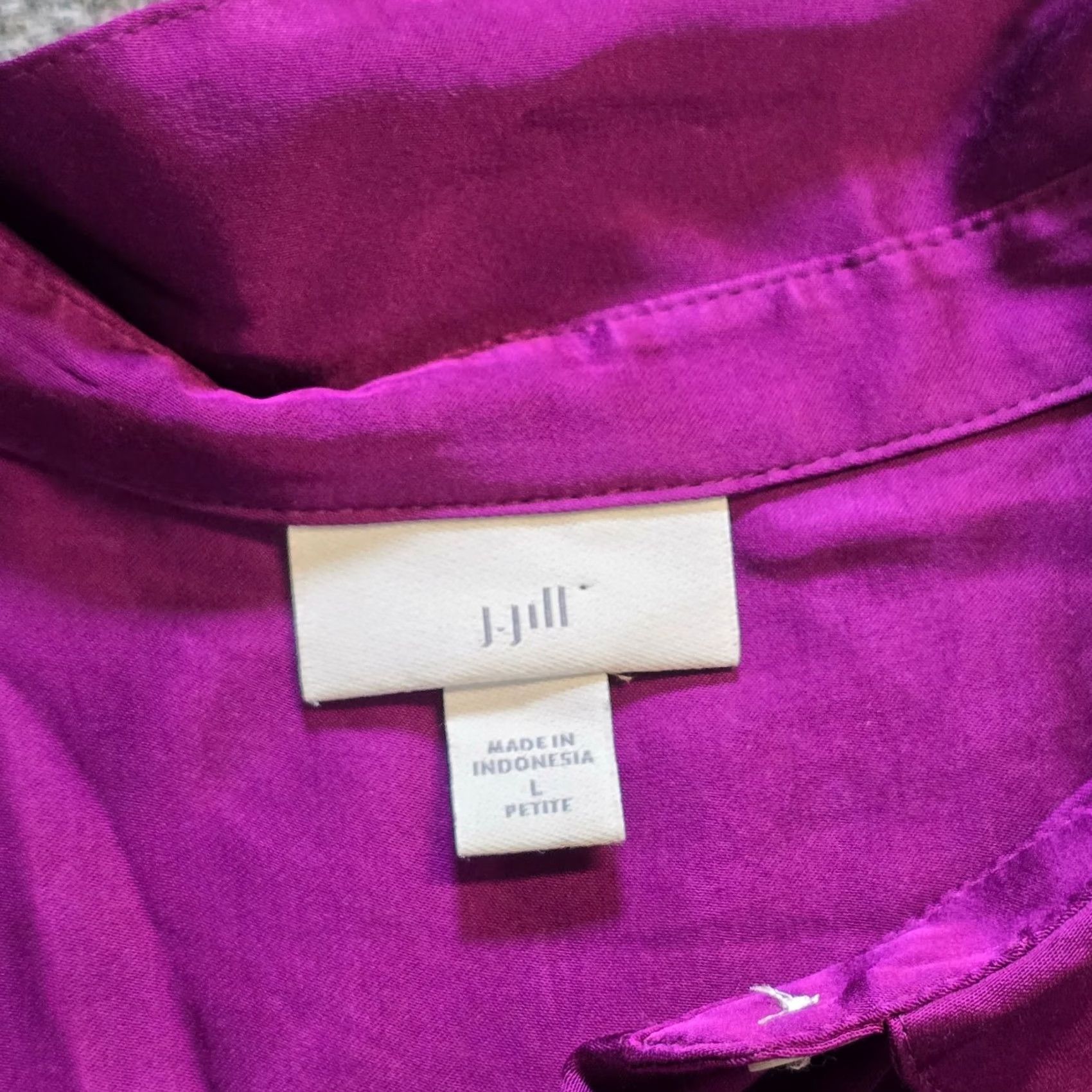 J. Jill J Jill Top Women Size Large Petite Purple Satin Button Long Sleeve Casual Career Blouse Size L / US 10 / IT 46 - 3 Thumbnail