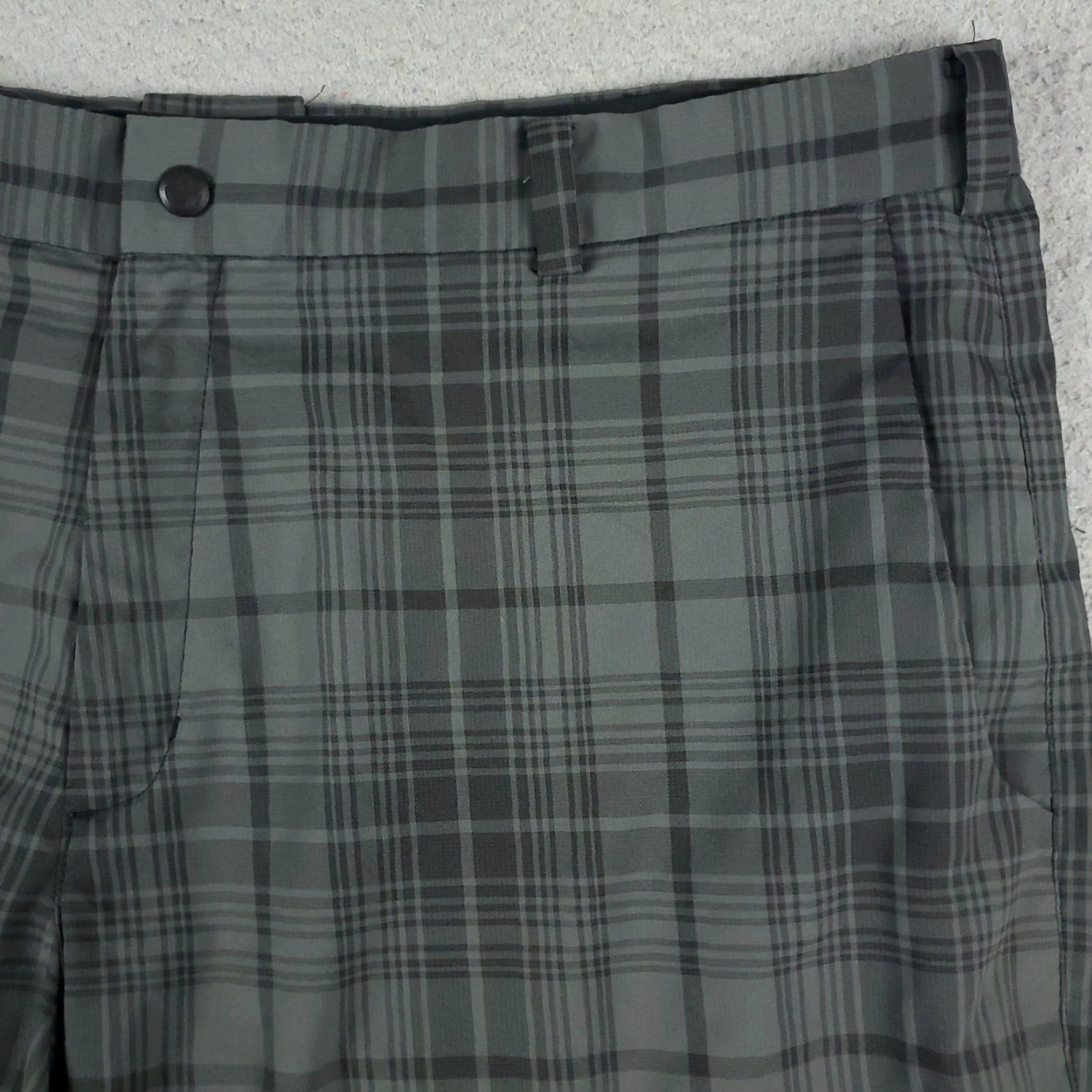 Nike Nike Shorts Mens 38 Gray Plaid Dri Fit Chino Flat Front Casual Workwear Pants Size US 38 / EU 54 - 3 Thumbnail