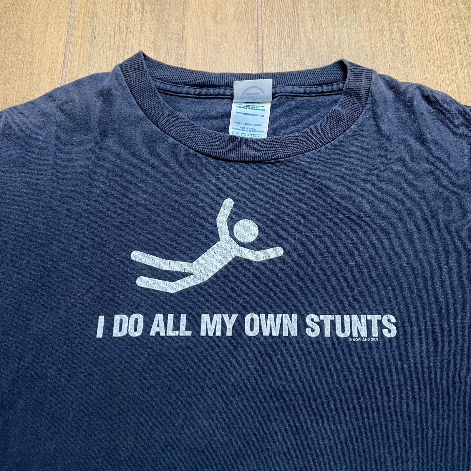 Delta Vintage 90s I Do All My Own Stunts Graphic Quote Men Sz L Size US L / EU 52-54 / 3 - 3 Thumbnail