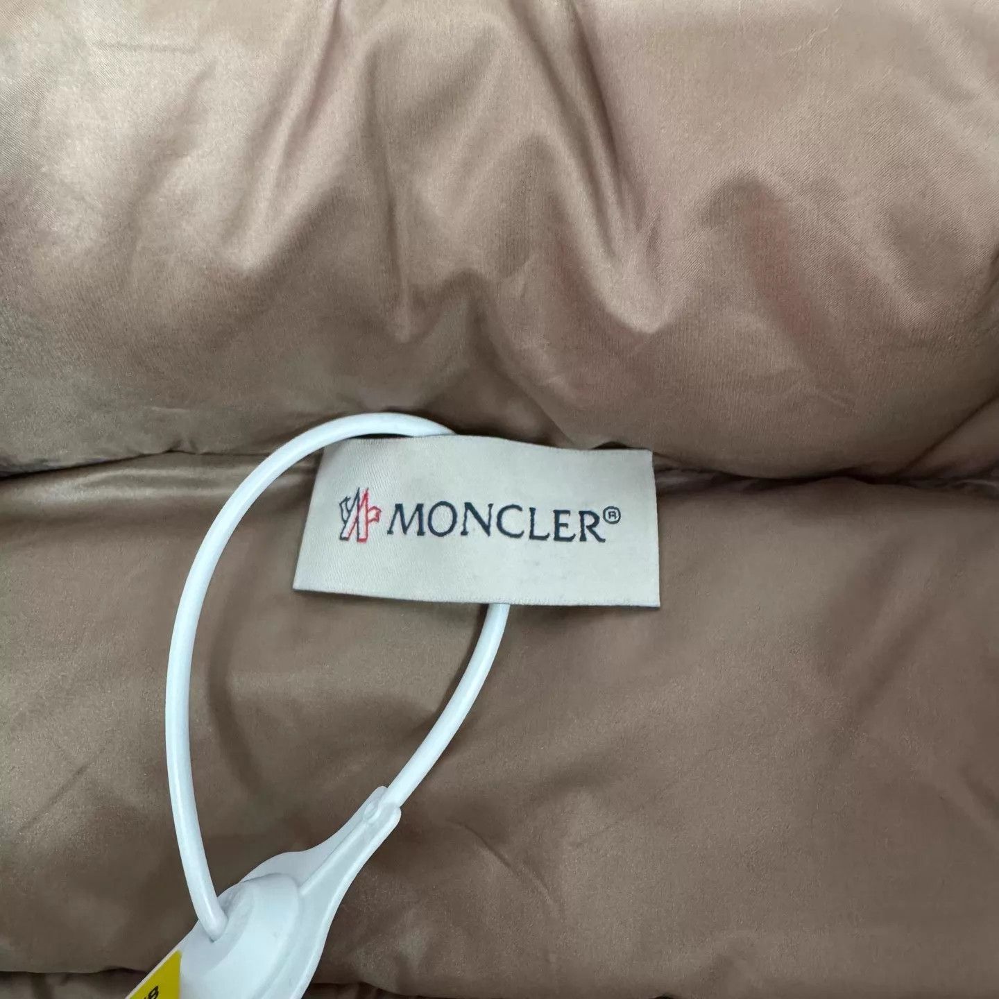 Moncler Moncler Knit Logo Arm Blush Pink Puffer Wmn Size L / US 10 / IT 46 - 6 Thumbnail
