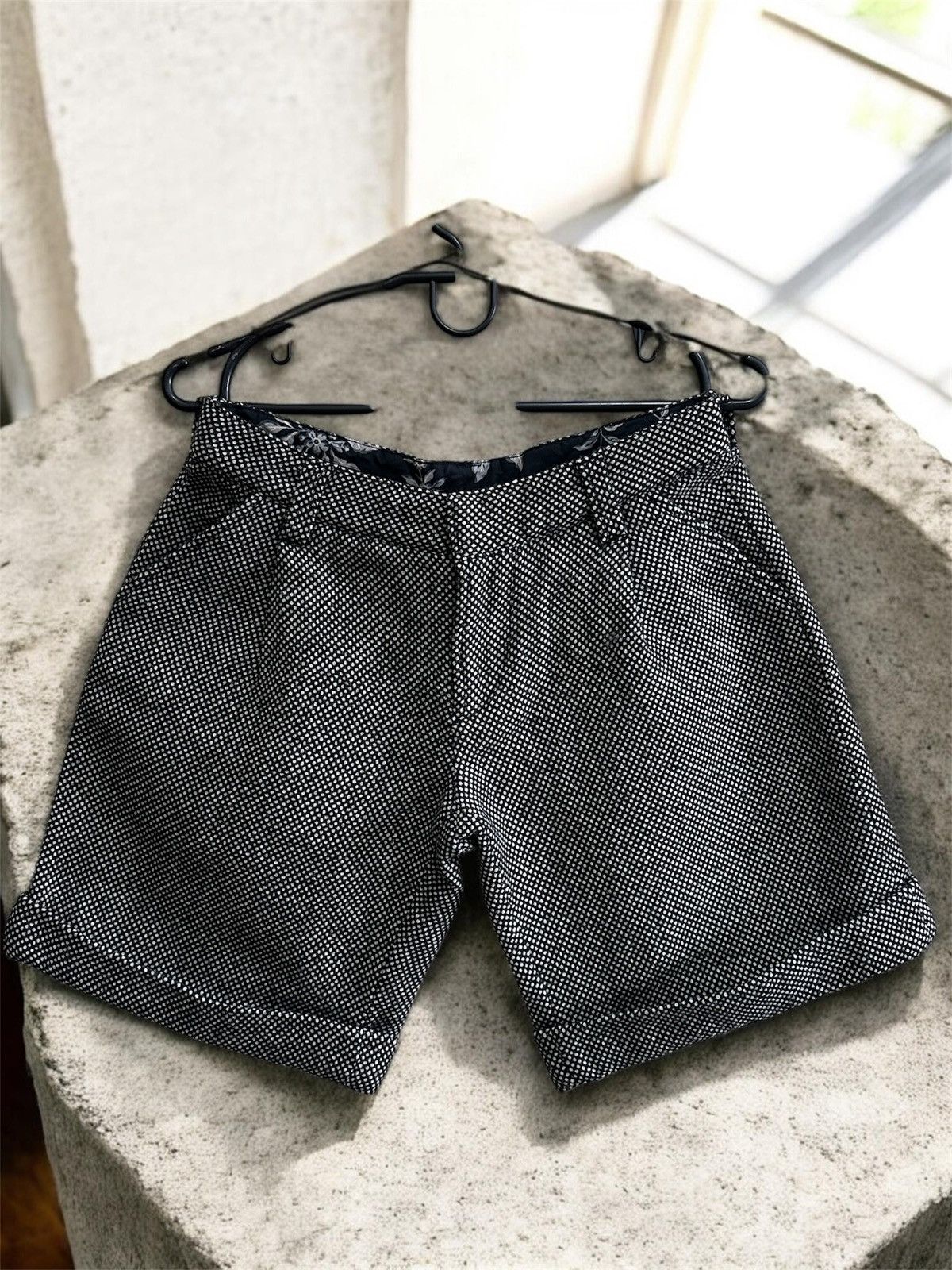 Dolce & Gabbana D&G Dolce & Gabbana Wool Shorts Black White Tweed IT 38 Size 26" / US 2 / IT 38 - 1 Thumbnail